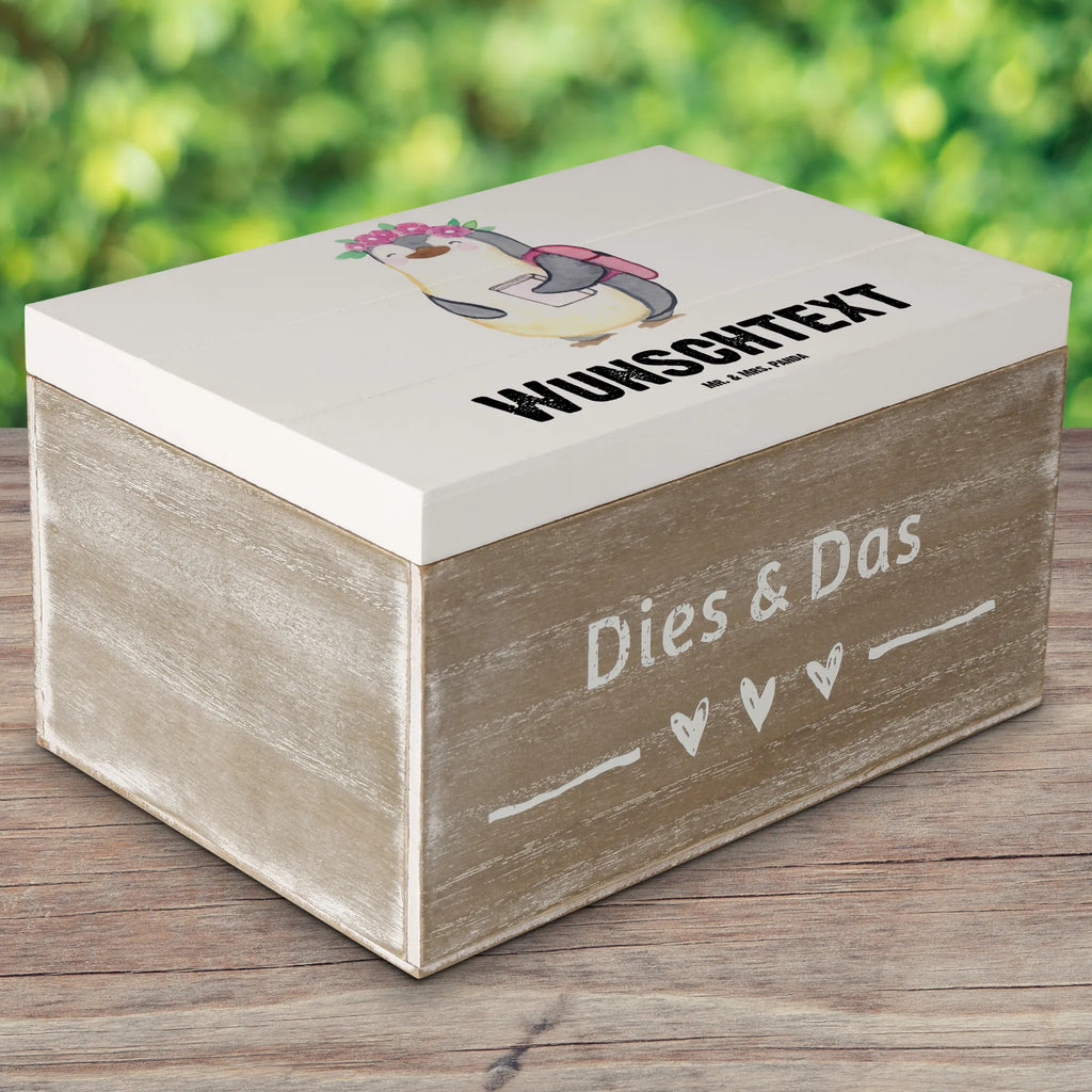 Personalizowane drewniane pudełko Pingwin Najlepsza studentka na świecie mit Namen, Holzkiste Personalisiert, Kiste Personalisiert, Schatulle Personalisiert, Dekokiste mit Namen, Aufbewahrungsbox mit Namen, Erinnerungsbox Personalisiert, Schatulle mit Namen, Truhe Personalisiert, Schatzkiste Personalisiert, Erinnerungskiste Personalisiert, Erinnerungsbox mit Namen, Schatzkiste mit Namen, Truhe mit Namen, Holzkiste mit Namen, Dekokiste Personalisiert, GEschenkdose Personalisiert, Geschenkbox Personalisiert, Kiste mit Namen, Aufbewahrungsbox Personalisiert, Geschenk, für, Geschenktipp, Dankeschön, Schenken, Bedanken, Freude machen, Danke, Geschenkidee, Geburtstag, Mitbringsel, Geburtstagsgeschenk, Studienabschluss, Studium, Studenten, Universität, Lustig, Musterschülerin, Alumni, Hochschule, Spaß, Tochter, Uni, Studentin, Witzig, Abschluss