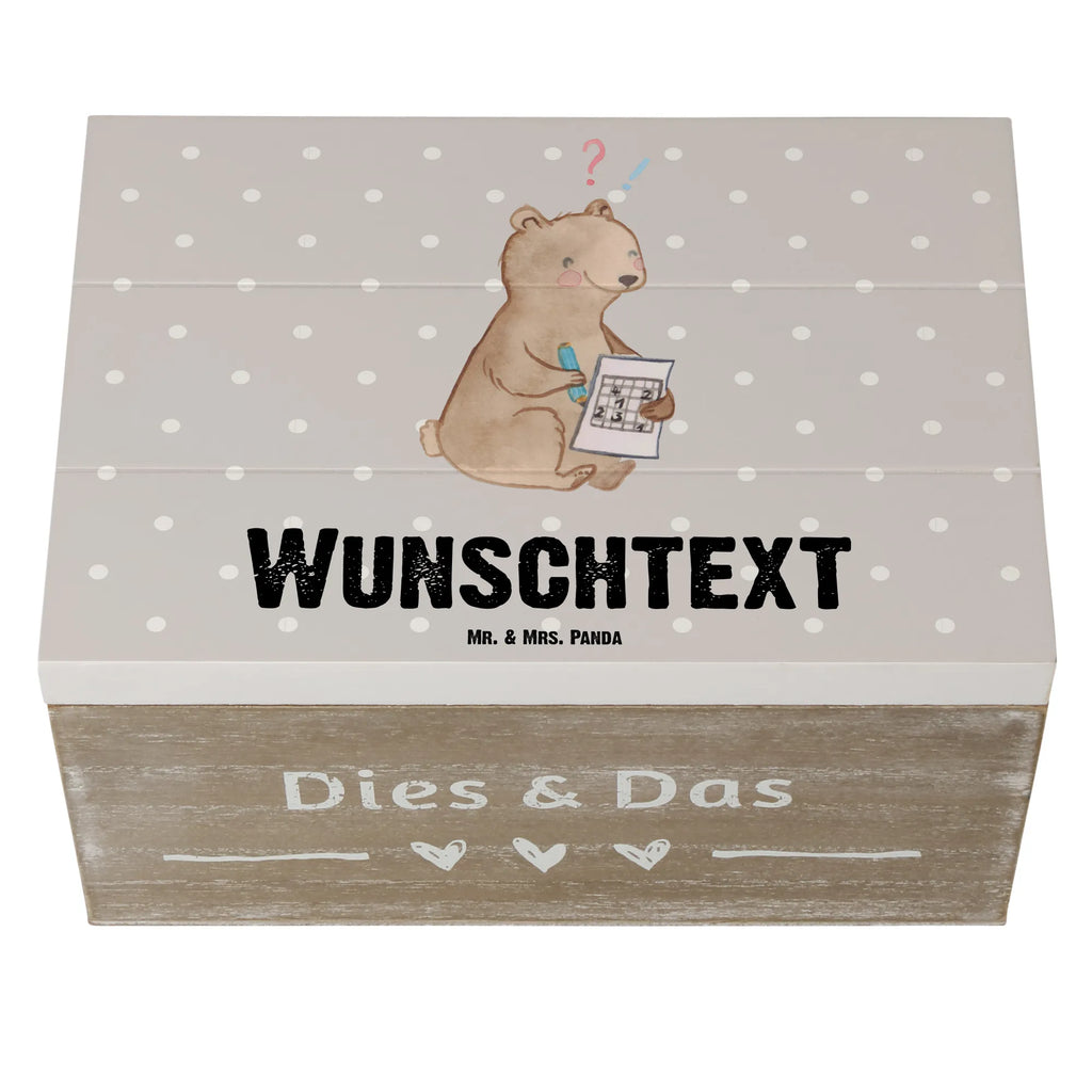 Personalisierte Holzkiste Bär Rätsel lösen Truhe Personalisiert, Holzkiste Personalisiert, GEschenkdose Personalisiert, Schatulle Personalisiert, Schatzkiste mit Namen, Truhe mit Namen, Dekokiste Personalisiert, Kiste mit Namen, Aufbewahrungsbox mit Namen, Erinnerungskiste Personalisiert, Dekokiste mit Namen, Geschenkbox Personalisiert, Erinnerungsbox Personalisiert, Holzkiste mit Namen, Schatzkiste Personalisiert, Erinnerungsbox mit Namen, Kiste Personalisiert, Schatulle mit Namen, Aufbewahrungsbox Personalisiert, mit Namen, Geschenk, Schenken, Sport, Sportart, Hobby, Danke, Dankeschön, Auszeichnung, Gewinn, Sportler, Kreuzworträtsel Lösen, Knobeln, Rätsel Lösen, Gedächtnistraining, Gedächtnissport
