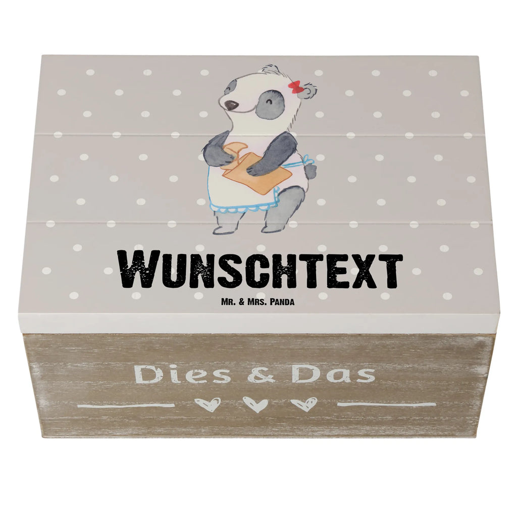 Personalizowane drewniane pudełko piekarka Serce Schatulle mit Namen, Truhe mit Namen, Erinnerungsbox Personalisiert, mit Namen, Geschenkbox Personalisiert, Aufbewahrungsbox mit Namen, Aufbewahrungsbox Personalisiert, Schatzkiste mit Namen, Erinnerungsbox mit Namen, GEschenkdose Personalisiert, Schatulle Personalisiert, Kiste mit Namen, Schatzkiste Personalisiert, Kiste Personalisiert, Dekokiste Personalisiert, Holzkiste mit Namen, Erinnerungskiste Personalisiert, Dekokiste mit Namen, Truhe Personalisiert, Holzkiste Personalisiert, Beruf, Firma, Schenken, Mitarbeiter, Arbeitskollege, Danke, Kollegin, Geschenk, Kollege, Rente, Jubiläum, Abschied, Dankeschön, Ausbildung, Backstube, Bäckerin, Bäckerei, Konditorin, Bäckerladen, Brotbäckerin, Brotmanufaktur