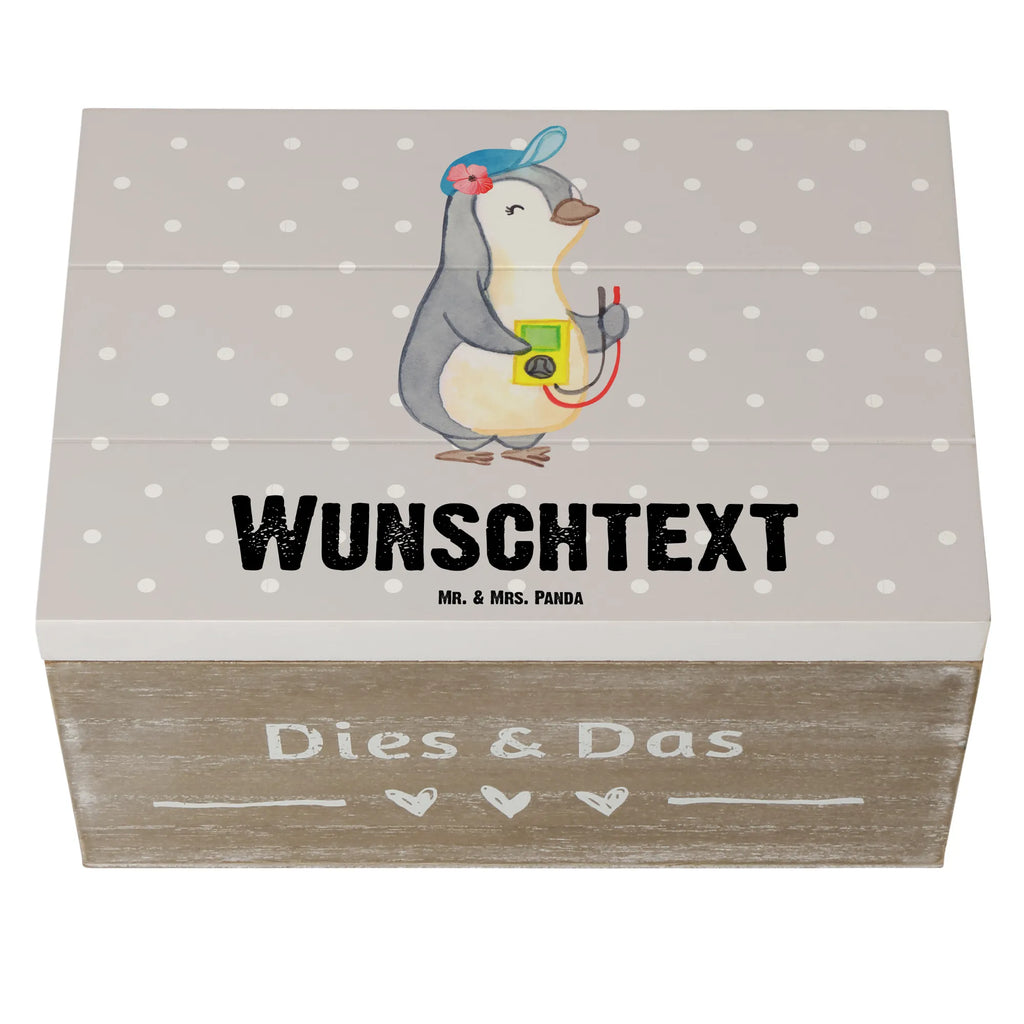 Personalizowane drewniane pudełko elektryczka serce Erinnerungsbox Personalisiert, Dekokiste Personalisiert, Schatulle Personalisiert, Kiste mit Namen, Geschenkbox Personalisiert, Schatulle mit Namen, mit Namen, Aufbewahrungsbox Personalisiert, Erinnerungskiste Personalisiert, Holzkiste mit Namen, Schatzkiste Personalisiert, Kiste Personalisiert, Truhe Personalisiert, GEschenkdose Personalisiert, Truhe mit Namen, Holzkiste Personalisiert, Erinnerungsbox mit Namen, Dekokiste mit Namen, Aufbewahrungsbox mit Namen, Schatzkiste mit Namen, Beruf, Firma, Schenken, Mitarbeiter, Arbeitskollege, Danke, Kollegin, Geschenk, Kollege, Rente, Jubiläum, Abschied, Dankeschön, Ausbildung, Elektroinstallateurin, Gesellenprüfung, Elektrotechnikerin, Elektrikerin, Elektromeisterin, Elektronmonteurin