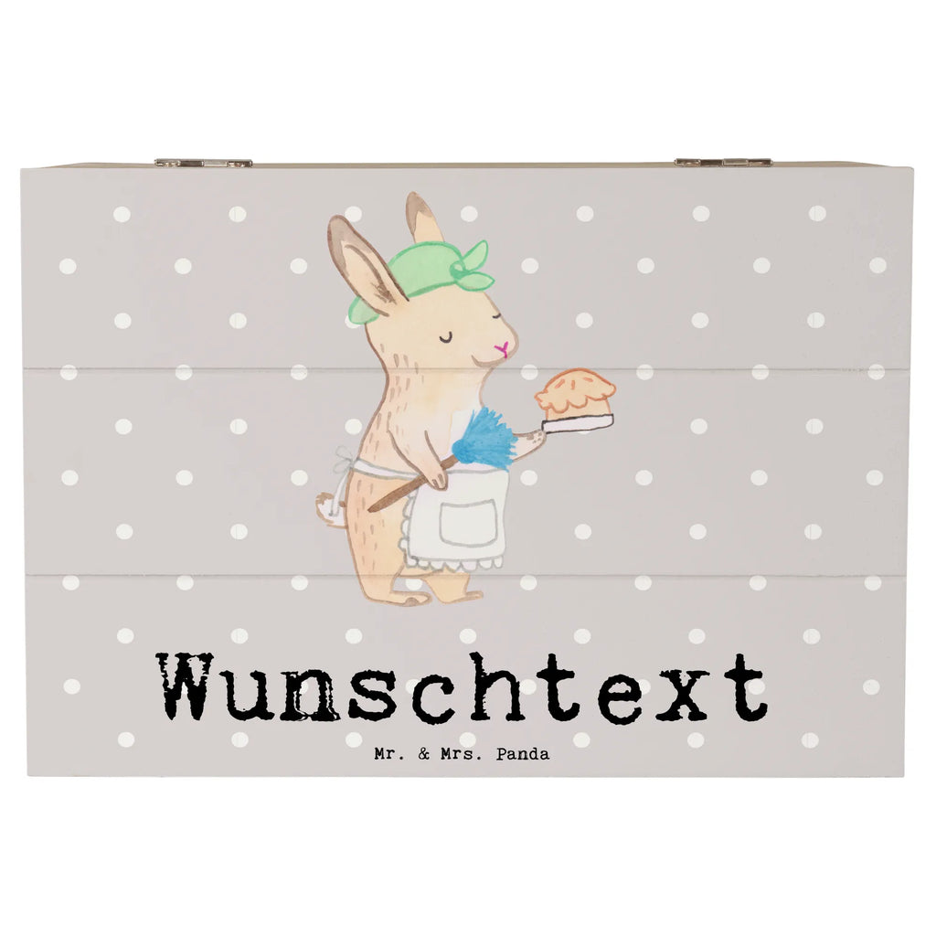 Personalisierte Holzkiste Haushaltshilfe Herz Erinnerungsbox Personalisiert, Schatulle Personalisiert, Holzkiste mit Namen, Aufbewahrungsbox Personalisiert, Geschenkbox Personalisiert, Schatulle mit Namen, Schatzkiste mit Namen, Erinnerungskiste Personalisiert, Erinnerungsbox mit Namen, Aufbewahrungsbox mit Namen, GEschenkdose Personalisiert, Truhe mit Namen, Truhe Personalisiert, Kiste mit Namen, Kiste Personalisiert, Dekokiste Personalisiert, Holzkiste Personalisiert, Dekokiste mit Namen, mit Namen, Schatzkiste Personalisiert, Beruf, Firma, Schenken, Mitarbeiter, Arbeitskollege, Danke, Kollegin, Geschenk, Kollege, Rente, Jubiläum, Abschied, Dankeschön, Ausbildung, Reinigungskraft, Haushaltshilfe, Putzfrau