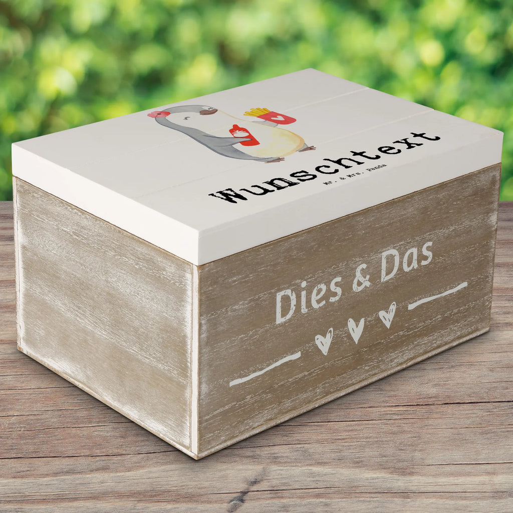 Personalizowane drewniane pudełko Właścicielka budki z przekąskami serce Schatzkiste Personalisiert, mit Namen, Dekokiste mit Namen, Aufbewahrungsbox mit Namen, Erinnerungsbox Personalisiert, Dekokiste Personalisiert, Erinnerungskiste Personalisiert, Holzkiste Personalisiert, Kiste mit Namen, Erinnerungsbox mit Namen, Schatzkiste mit Namen, Truhe mit Namen, Truhe Personalisiert, Schatulle mit Namen, Aufbewahrungsbox Personalisiert, Schatulle Personalisiert, GEschenkdose Personalisiert, Kiste Personalisiert, Holzkiste mit Namen, Geschenkbox Personalisiert, Beruf, Firma, Schenken, Mitarbeiter, Arbeitskollege, Danke, Kollegin, Geschenk, Kollege, Rente, Jubiläum, Abschied, Dankeschön, Ausbildung, Imibissverkäuferin, Imbissbesitzerin, Pommesliebe, Pommesverkäuferin