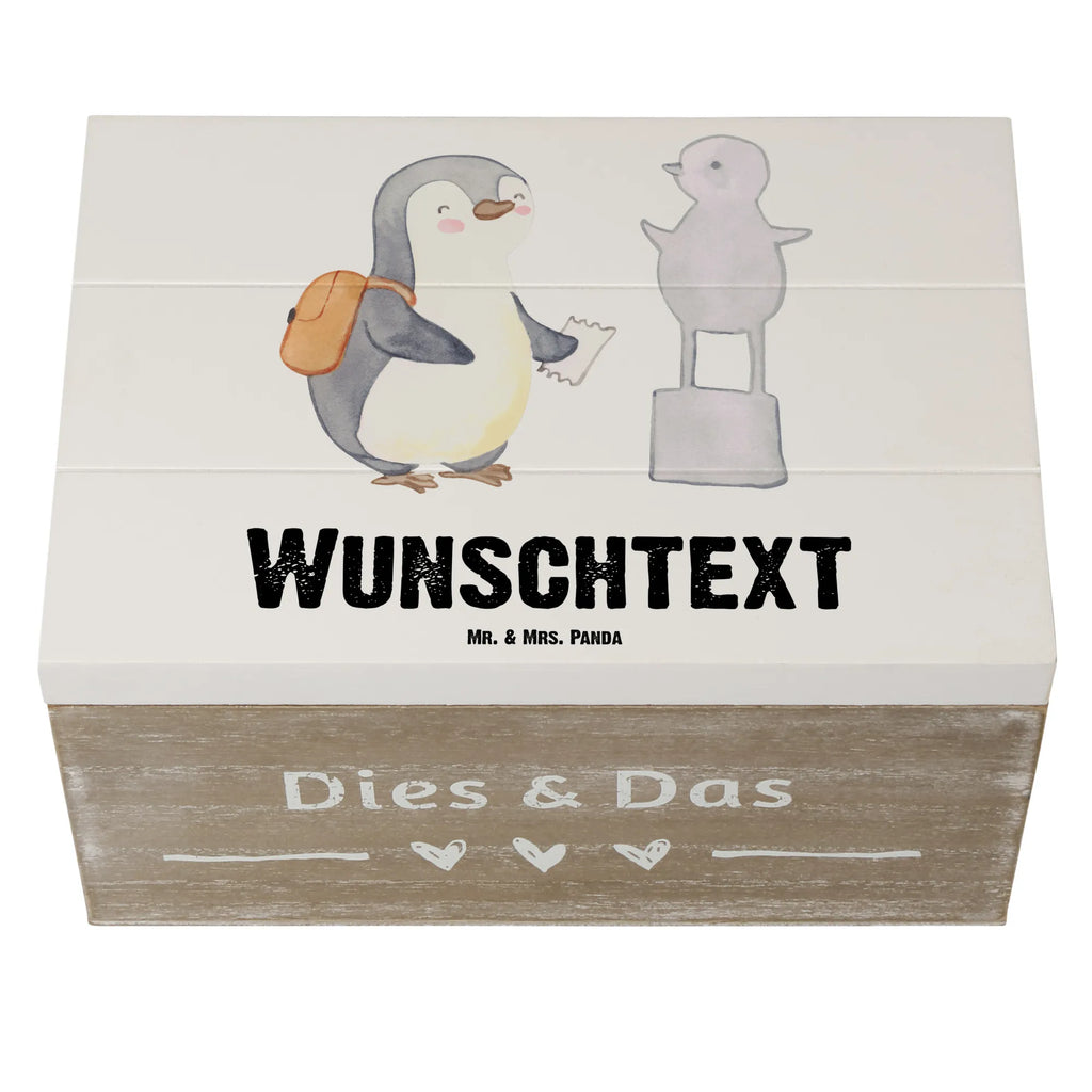 Personalised wooden chest penguin to visit a museum Dekokiste Personalisiert, Holzkiste Personalisiert, Schatzkiste mit Namen, Truhe mit Namen, Geschenkbox Personalisiert, GEschenkdose Personalisiert, Kiste Personalisiert, mit Namen, Dekokiste mit Namen, Schatzkiste Personalisiert, Erinnerungsbox mit Namen, Truhe Personalisiert, Holzkiste mit Namen, Aufbewahrungsbox Personalisiert, Erinnerungsbox Personalisiert, Aufbewahrungsbox mit Namen, Schatulle mit Namen, Schatulle Personalisiert, Erinnerungskiste Personalisiert, Kiste mit Namen, Hobby, Sportart, Schenken, Sport, Sportler, Gewinn, Auszeichnung, Dankeschön, Geschenk, Danke, Museen, Museum Besuchen