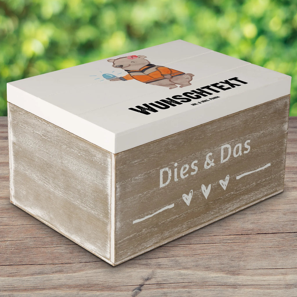 Personalisierte Holzkiste Rettungssanitäterin Herz Holzkiste mit Namen, Erinnerungsbox Personalisiert, Erinnerungsbox mit Namen, Erinnerungskiste Personalisiert, mit Namen, Truhe mit Namen, Schatzkiste Personalisiert, Truhe Personalisiert, GEschenkdose Personalisiert, Schatulle mit Namen, Dekokiste mit Namen, Schatzkiste mit Namen, Aufbewahrungsbox Personalisiert, Kiste Personalisiert, Holzkiste Personalisiert, Aufbewahrungsbox mit Namen, Schatulle Personalisiert, Kiste mit Namen, Dekokiste Personalisiert, Geschenkbox Personalisiert, Beruf, Firma, Schenken, Mitarbeiter, Arbeitskollege, Danke, Kollegin, Geschenk, Kollege, Rente, Jubiläum, Abschied, Dankeschön, Ausbildung