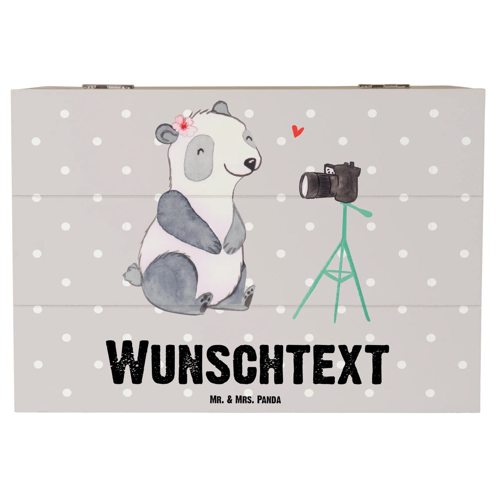 Personalised wooden chest Vlogger Heart Geschenkbox Personalisiert, Dekokiste mit Namen, Truhe Personalisiert, Aufbewahrungsbox mit Namen, Kiste Personalisiert, Schatzkiste Personalisiert, mit Namen, Holzkiste mit Namen, Kiste mit Namen, Schatulle Personalisiert, Truhe mit Namen, Erinnerungsbox Personalisiert, Schatzkiste mit Namen, Dekokiste Personalisiert, Erinnerungskiste Personalisiert, Aufbewahrungsbox Personalisiert, Erinnerungsbox mit Namen, Schatulle mit Namen, GEschenkdose Personalisiert, Holzkiste Personalisiert, Beruf, Firma, Schenken, Mitarbeiter, Arbeitskollege, Danke, Kollegin, Geschenk, Kollege, Rente, Jubiläum, Abschied, Dankeschön, Ausbildung