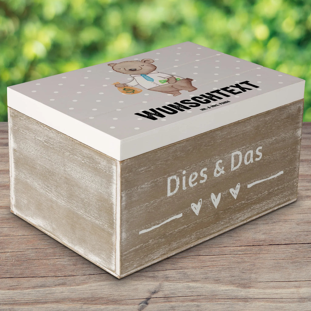 Personalizowane drewniane pudełko bankier serce Schatulle mit Namen, Erinnerungsbox Personalisiert, Truhe Personalisiert, Aufbewahrungsbox Personalisiert, Erinnerungskiste Personalisiert, Kiste Personalisiert, Dekokiste Personalisiert, Erinnerungsbox mit Namen, Schatulle Personalisiert, Schatzkiste mit Namen, Kiste mit Namen, GEschenkdose personalisiert, Holzkiste Personalisiert, Truhe mit Namen, mit Namen, Schatzkiste Personalisiert, Aufbewahrungsbox mit Namen, Geschenkbox personalisiert, Dekokiste mit Namen, Holzkiste mit Namen, Erinnerungskiste, Beruf, Ausbildung, Jubiläum, Abschied, Rente, Kollege, Kollegin, Geschenk, Schenken, Arbeitskollege, Mitarbeiter, Firma, Danke, Dankeschön, Bankberater, Bankangestellter, Bänker, Bankfachmann