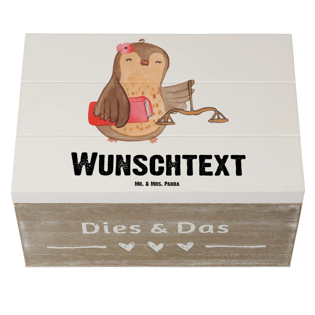 Personalisierte Holzkiste Juristin mit Herz Erinnerungskiste Personalisiert, Dekokiste Personalisiert, Erinnerungskiste, GEschenkdose personalisiert, Dekokiste mit Namen, Truhe mit Namen, Schatzkiste Personalisiert, Schatulle mit Namen, Schatulle Personalisiert, Geschenkbox personalisiert, Aufbewahrungsbox mit Namen, Aufbewahrungsbox Personalisiert, Erinnerungsbox Personalisiert, Erinnerungsbox mit Namen, Holzkiste Personalisiert, Schatzkiste mit Namen, Kiste mit Namen, Kiste Personalisiert, Truhe Personalisiert, Holzkiste mit Namen, mit Namen, Beruf, Ausbildung, Jubiläum, Abschied, Rente, Kollege, Kollegin, Geschenk, Schenken, Arbeitskollege, Mitarbeiter, Firma, Danke, Dankeschön, Anwältin, Staatsexamen, Jurastudent, Anwaltskanzlei, Master of laws, Juristin, Jura Studium