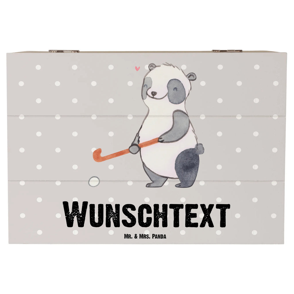 Personalizowane drewniane pudełko Panda grać w hokej Holzkiste mit Namen, Aufbewahrungsbox mit Namen, Aufbewahrungsbox Personalisiert, Schatzkiste mit Namen, Kiste Personalisiert, GEschenkdose Personalisiert, Schatulle mit Namen, Kiste mit Namen, Erinnerungsbox Personalisiert, Truhe mit Namen, Dekokiste mit Namen, Schatzkiste Personalisiert, Schatulle Personalisiert, Erinnerungsbox mit Namen, mit Namen, Truhe Personalisiert, Geschenkbox Personalisiert, Dekokiste Personalisiert, Erinnerungskiste Personalisiert, Holzkiste Personalisiert, Geschenk, Schenken, Sport, Sportart, Hobby, Danke, Dankeschön, Auszeichnung, Gewinn, Sportler, Feldhockey, Hockey spielen, Hockey Verein, Hockeyschläger