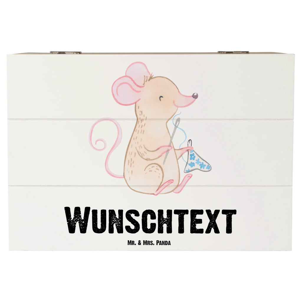 Personalisierte Holzkiste Maus Nähen GEschenkdose personalisiert, Aufbewahrungsbox Personalisiert, Schatulle Personalisiert, Truhe Personalisiert, Kiste Personalisiert, Holzkiste mit Namen, Erinnerungsbox Personalisiert, Schatzkiste mit Namen, mit Namen, Kiste mit Namen, Schatulle mit Namen, Aufbewahrungsbox mit Namen, Dekokiste mit Namen, Dekokiste Personalisiert, Geschenkbox personalisiert, Holzkiste Personalisiert, Erinnerungsbox mit Namen, Erinnerungskiste, Erinnerungskiste Personalisiert, Schatzkiste Personalisiert, Truhe mit Namen, Geschenk, Sport, Sportart, Hobby, Schenken, Danke, Dankeschön, Auszeichnung, Gewinn, Sportler, kreatives Hobby, DIY, Nähmaschine, Nähkurs, Nähen