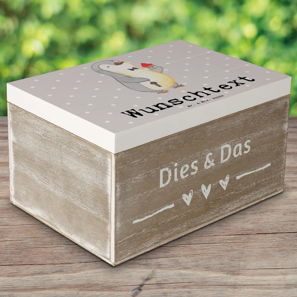 Personalizowane drewniane pudełko agent nieruchomości serce Kiste Personalisiert, Erinnerungsbox Personalisiert, Dekokiste mit Namen, Schatulle Personalisiert, Truhe Personalisiert, Holzkiste mit Namen, Dekokiste Personalisiert, Geschenkbox Personalisiert, GEschenkdose Personalisiert, Schatzkiste mit Namen, mit Namen, Schatulle mit Namen, Aufbewahrungsbox mit Namen, Holzkiste Personalisiert, Kiste mit Namen, Truhe mit Namen, Aufbewahrungsbox Personalisiert, Erinnerungskiste Personalisiert, Erinnerungsbox mit Namen, Schatzkiste Personalisiert, Kollege, Beruf, Jubiläum, Kollegin, Schenken, Abschied, Arbeitskollege, Danke, Mitarbeiter, Dankeschön, Geschenk, Ausbildung, Firma, Rente, Immobilienkaufmann, Immobilienhändler, Immobilienbüro, Immobilienmakler