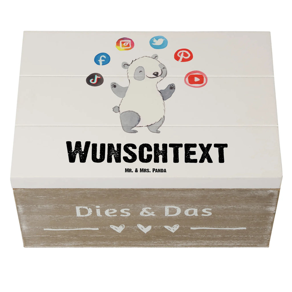 Personalisierte Holzkiste PR Manager mit Herz Holzkiste Personalisiert, Dekokiste Personalisiert, mit Namen, Aufbewahrungsbox mit Namen, Schatzkiste Personalisiert, Erinnerungskiste Personalisiert, Aufbewahrungsbox Personalisiert, Erinnerungsbox mit Namen, Truhe mit Namen, Holzkiste mit Namen, GEschenkdose Personalisiert, Schatulle Personalisiert, Geschenkbox Personalisiert, Dekokiste mit Namen, Schatzkiste mit Namen, Truhe Personalisiert, Erinnerungsbox Personalisiert, Schatulle mit Namen, Kiste Personalisiert, Kiste mit Namen, Beruf, Firma, Schenken, Mitarbeiter, Arbeitskollege, Danke, Kollegin, Geschenk, Kollege, Rente, Jubiläum, Abschied, Dankeschön, Ausbildung