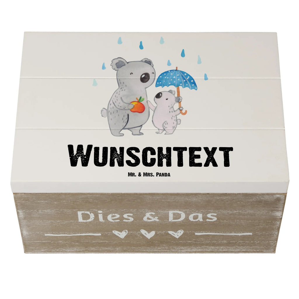 Personalisierte Holzkiste Tagesvater mit Herz Holzkiste Personalisiert, Dekokiste mit Namen, Dekokiste Personalisiert, Erinnerungsbox mit Namen, mit Namen, Schatulle mit Namen, Schatzkiste mit Namen, GEschenkdose Personalisiert, Schatulle Personalisiert, Aufbewahrungsbox Personalisiert, Schatzkiste Personalisiert, Aufbewahrungsbox mit Namen, Geschenkbox Personalisiert, Truhe mit Namen, Kiste Personalisiert, Kiste mit Namen, Erinnerungsbox Personalisiert, Truhe Personalisiert, Erinnerungskiste Personalisiert, Holzkiste mit Namen, Beruf, Firma, Schenken, Mitarbeiter, Arbeitskollege, Danke, Kollegin, Geschenk, Kollege, Rente, Jubiläum, Abschied, Dankeschön, Ausbildung