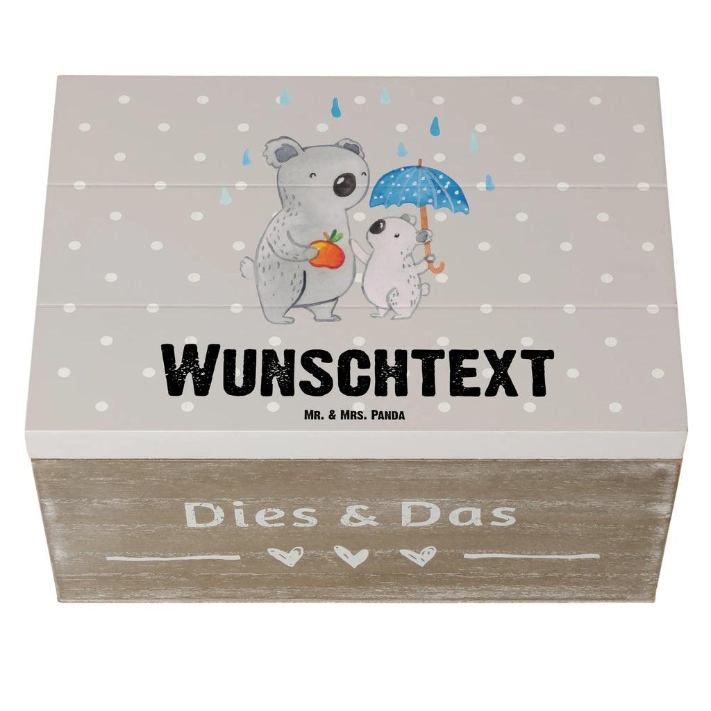 Personalisierte Holzkiste Tagesvater mit Herz Holzkiste Personalisiert, Dekokiste mit Namen, Dekokiste Personalisiert, Erinnerungsbox mit Namen, mit Namen, Schatulle mit Namen, Schatzkiste mit Namen, GEschenkdose Personalisiert, Schatulle Personalisiert, Aufbewahrungsbox Personalisiert, Schatzkiste Personalisiert, Aufbewahrungsbox mit Namen, Geschenkbox Personalisiert, Truhe mit Namen, Kiste Personalisiert, Kiste mit Namen, Erinnerungsbox Personalisiert, Truhe Personalisiert, Erinnerungskiste Personalisiert, Holzkiste mit Namen, Beruf, Firma, Schenken, Mitarbeiter, Arbeitskollege, Danke, Kollegin, Geschenk, Kollege, Rente, Jubiläum, Abschied, Dankeschön, Ausbildung