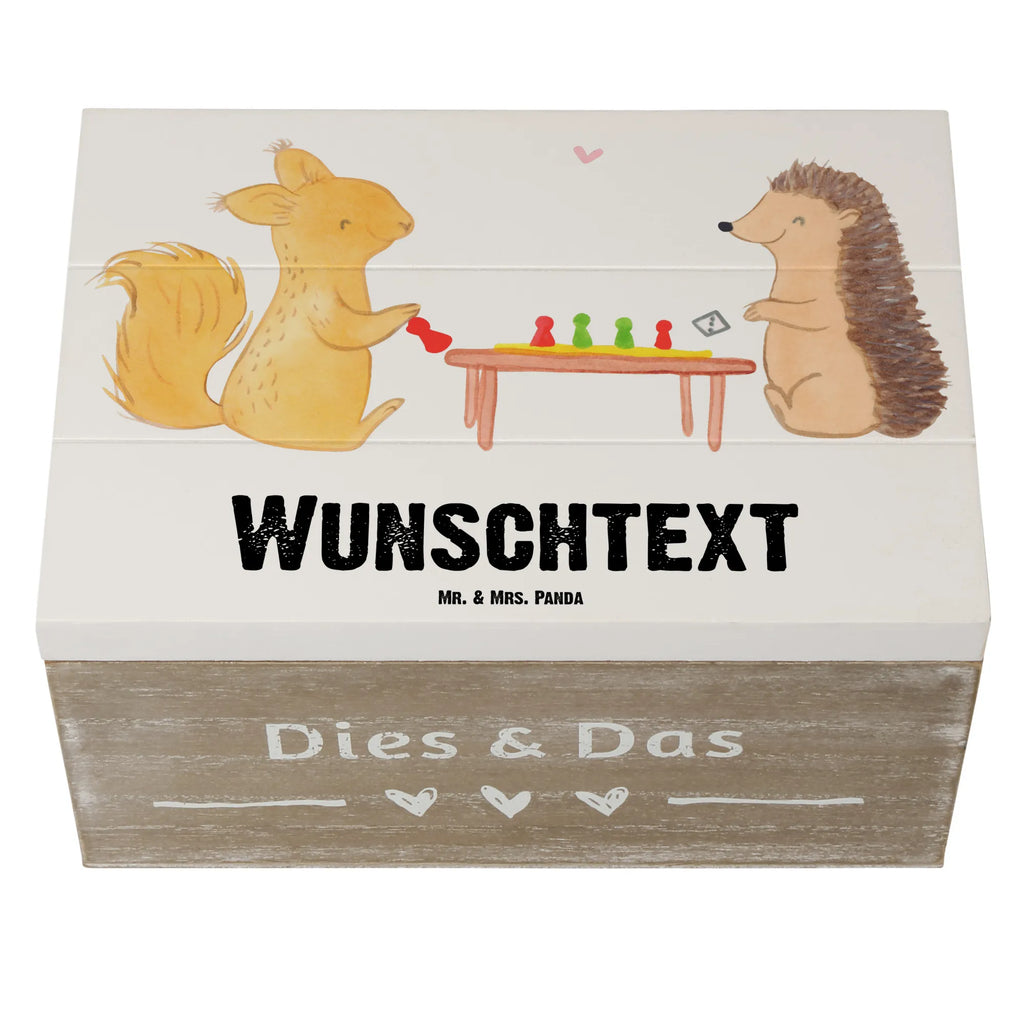 Personalisierte Holzkiste Eichhörnchen Gesellschaftsspiele Aufbewahrungsbox mit Namen, Erinnerungsbox Personalisiert, Truhe mit Namen, Truhe Personalisiert, Kiste mit Namen, Aufbewahrungsbox Personalisiert, Holzkiste mit Namen, Schatulle mit Namen, GEschenkdose Personalisiert, Dekokiste Personalisiert, Erinnerungsbox mit Namen, Dekokiste mit Namen, Schatulle Personalisiert, Erinnerungskiste Personalisiert, Holzkiste Personalisiert, Schatzkiste mit Namen, mit Namen, Schatzkiste Personalisiert, Kiste Personalisiert, Geschenkbox Personalisiert, Geschenk, Schenken, Sport, Sportart, Hobby, Danke, Dankeschön, Auszeichnung, Gewinn, Sportler, Spielen, Spieleabend, Gesellschaftsspiele