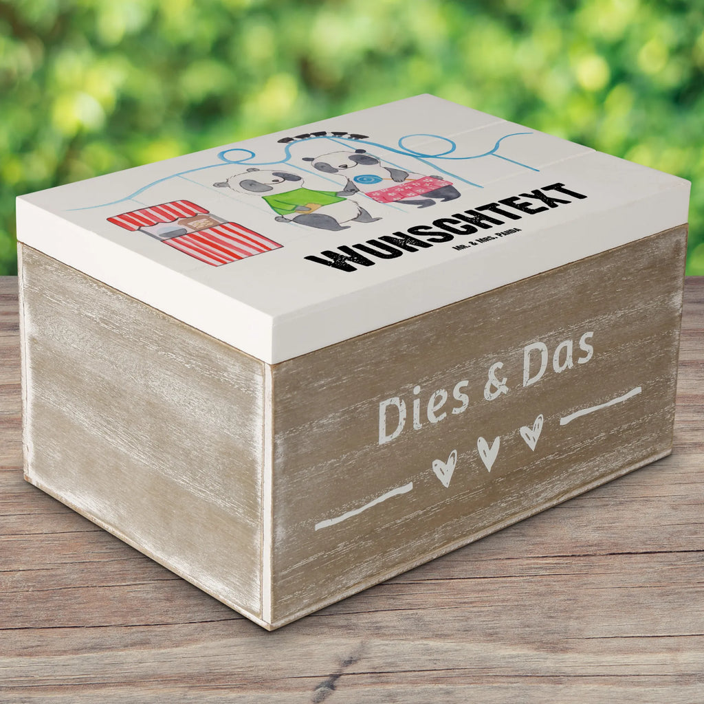 Personalised wooden chest pandas visit amusement park Truhe mit Namen, Kiste Personalisiert, mit Namen, Dekokiste Personalisiert, Dekokiste mit Namen, Holzkiste Personalisiert, GEschenkdose Personalisiert, Geschenkbox Personalisiert, Aufbewahrungsbox Personalisiert, Holzkiste mit Namen, Aufbewahrungsbox mit Namen, Schatulle mit Namen, Schatzkiste mit Namen, Truhe Personalisiert, Schatulle Personalisiert, Erinnerungsbox Personalisiert, Schatzkiste Personalisiert, Erinnerungskiste Personalisiert, Erinnerungsbox mit Namen, Kiste mit Namen, Geschenk, Schenken, Sport, Sportart, Hobby, Danke, Dankeschön, Auszeichnung, Gewinn, Sportler, Achterbahn fahren, Freizeitpark Besuchen