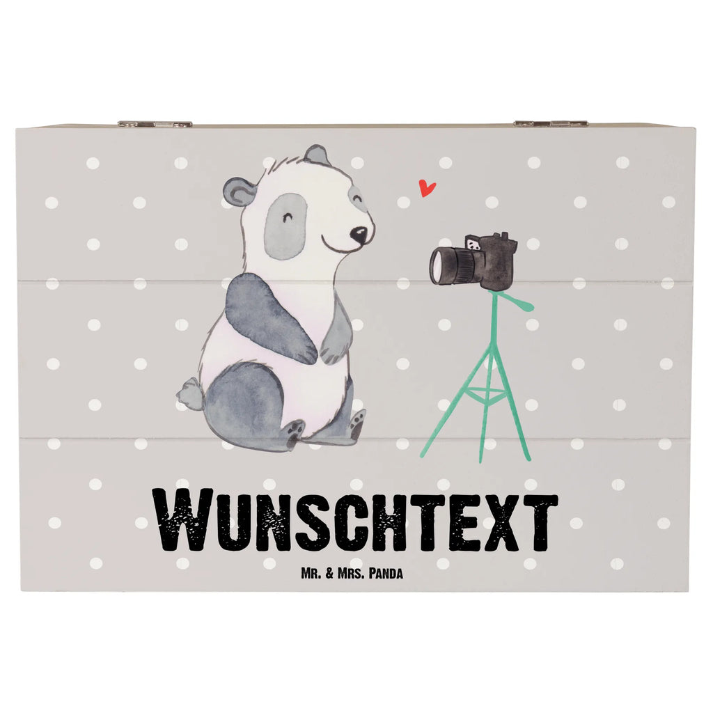 Personalised wooden chest Vlogger Heart Dekokiste Personalisiert, Geschenkbox Personalisiert, Truhe mit Namen, Erinnerungskiste Personalisiert, Aufbewahrungsbox mit Namen, Schatulle mit Namen, Holzkiste mit Namen, Truhe Personalisiert, GEschenkdose Personalisiert, Kiste mit Namen, Aufbewahrungsbox Personalisiert, Schatzkiste mit Namen, Schatulle Personalisiert, Erinnerungsbox mit Namen, Schatzkiste Personalisiert, Erinnerungsbox Personalisiert, Dekokiste mit Namen, Holzkiste Personalisiert, Kiste Personalisiert, mit Namen, Beruf, Firma, Schenken, Mitarbeiter, Arbeitskollege, Danke, Kollegin, Geschenk, Kollege, Rente, Jubiläum, Abschied, Dankeschön, Ausbildung