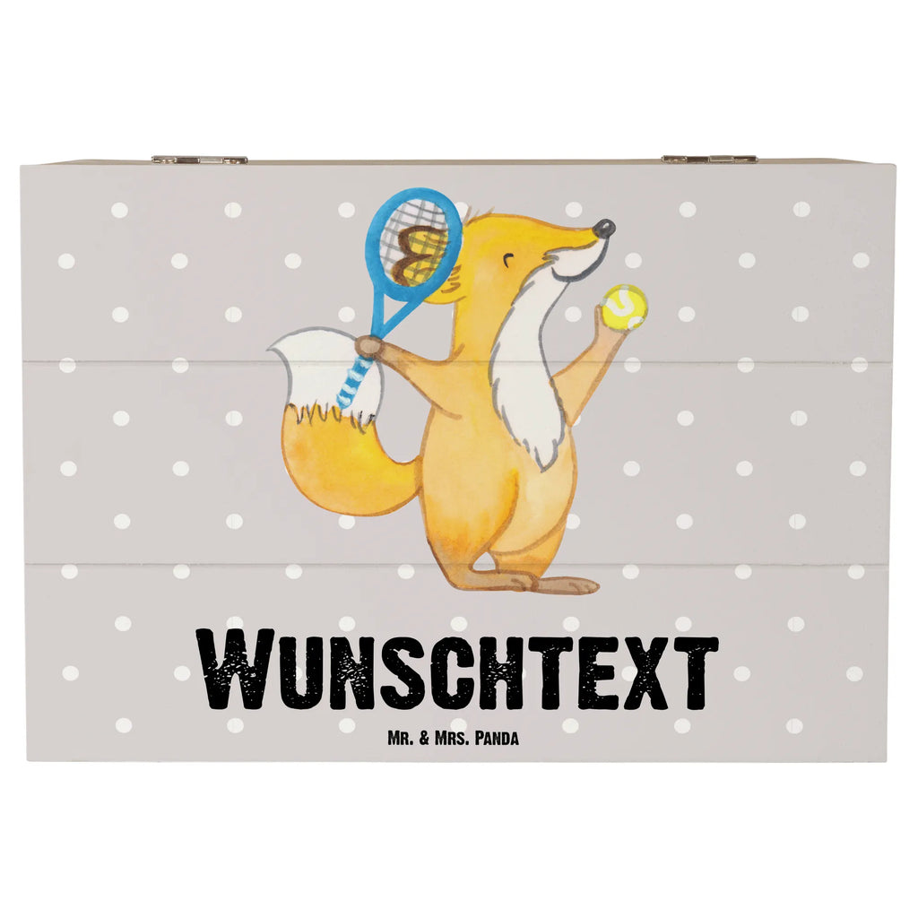 Personalizowane drewniane pudełko lis grać w tenisa Geschenkbox Personalisiert, Schatzkiste mit Namen, Erinnerungsbox mit Namen, Holzkiste mit Namen, Holzkiste Personalisiert, Schatulle mit Namen, Erinnerungskiste Personalisiert, Dekokiste Personalisiert, Truhe mit Namen, Schatzkiste Personalisiert, Truhe Personalisiert, Erinnerungsbox Personalisiert, GEschenkdose Personalisiert, Kiste Personalisiert, Schatulle Personalisiert, Aufbewahrungsbox mit Namen, mit Namen, Dekokiste mit Namen, Kiste mit Namen, Aufbewahrungsbox Personalisiert, Geschenk, Schenken, Sport, Sportart, Hobby, Danke, Dankeschön, Auszeichnung, Gewinn, Sportler, Tennisclub, Tennisverein, Tennis Turnier, Ballsportart, Tennis spielen