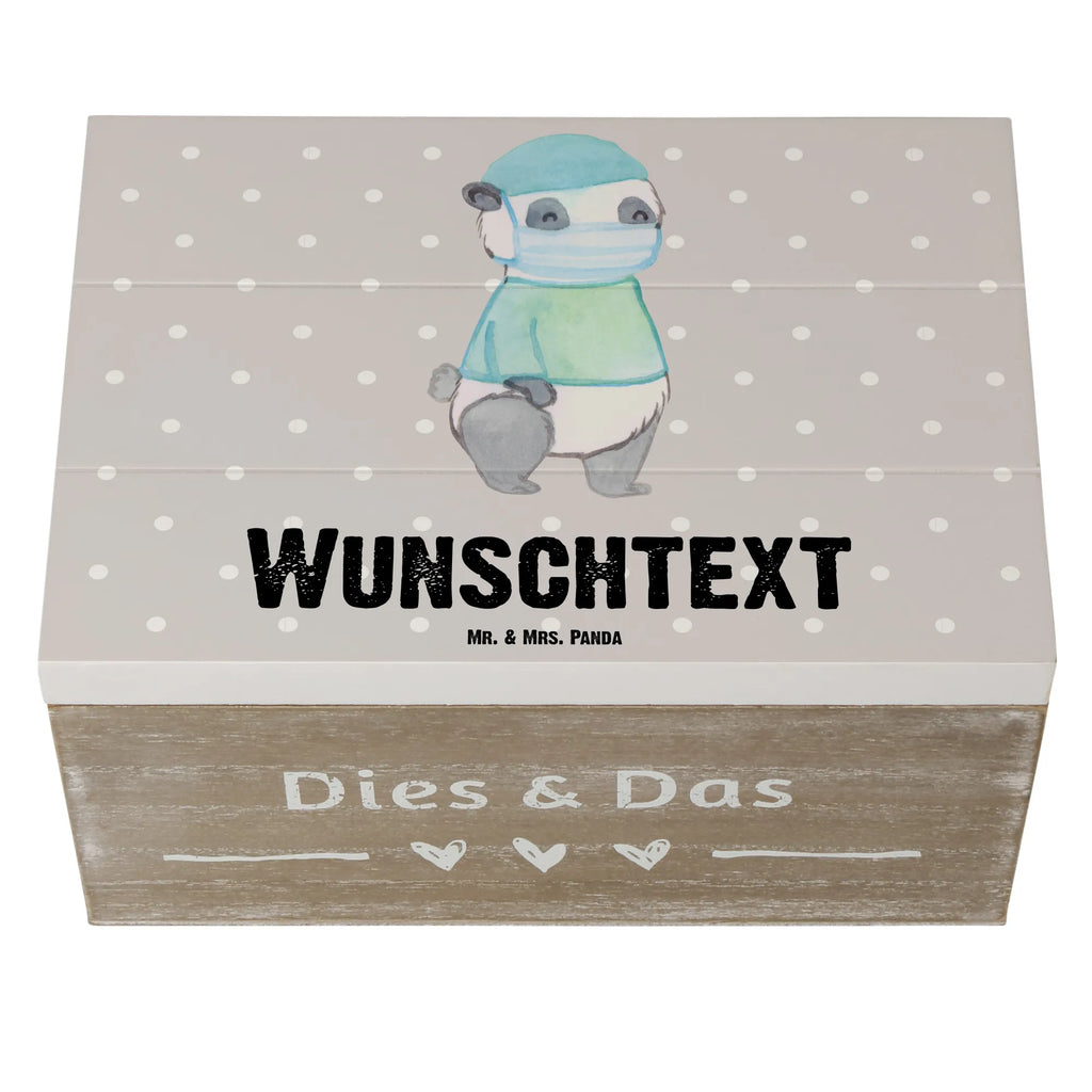 Personalizowane drewniane pudełko asystent operacyjny serce Kiste mit Namen, Schatzkiste mit Namen, Geschenkbox personalisiert, Holzkiste Personalisiert, Erinnerungsbox mit Namen, Dekokiste mit Namen, Schatulle mit Namen, Schatulle Personalisiert, mit Namen, Kiste Personalisiert, Schatzkiste Personalisiert, Aufbewahrungsbox Personalisiert, Erinnerungsbox Personalisiert, Aufbewahrungsbox mit Namen, Erinnerungskiste Personalisiert, Truhe Personalisiert, GEschenkdose personalisiert, Holzkiste mit Namen, Truhe mit Namen, Dekokiste Personalisiert, Erinnerungskiste, Beruf, Ausbildung, Jubiläum, Abschied, Rente, Kollege, Kollegin, Geschenk, Schenken, Arbeitskollege, Mitarbeiter, Firma, Danke, Dankeschön, OP Assistent, Operationstechnischer Assistent, Operationsassistenz, Operationsassistent, OTA
