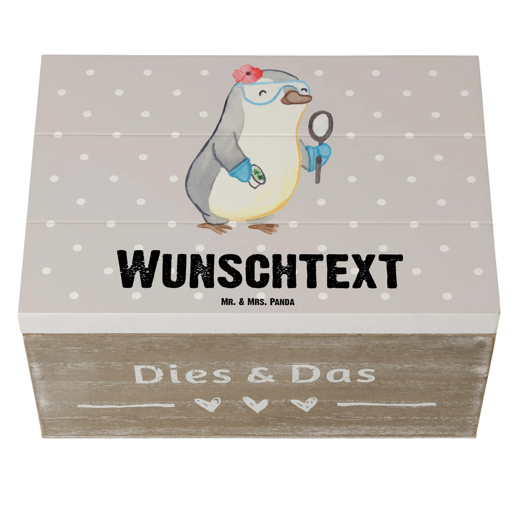 Personalisierte Holzkiste Biologin mit Herz Geschenkbox personalisiert, Truhe mit Namen, Aufbewahrungsbox Personalisiert, Dekokiste mit Namen, Aufbewahrungsbox mit Namen, Kiste mit Namen, Truhe Personalisiert, Kiste Personalisiert, Holzkiste mit Namen, GEschenkdose personalisiert, Schatzkiste Personalisiert, Erinnerungsbox mit Namen, Schatulle Personalisiert, Holzkiste Personalisiert, Schatzkiste mit Namen, Erinnerungskiste Personalisiert, Schatulle mit Namen, mit Namen, Dekokiste Personalisiert, Erinnerungsbox Personalisiert, Erinnerungskiste, Beruf, Ausbildung, Jubiläum, Abschied, Rente, Kollege, Kollegin, Geschenk, Schenken, Arbeitskollege, Mitarbeiter, Firma, Danke, Dankeschön, Labor, Studium, Biologin, Biologie, Master, Bachelor, Naturwissenschaftlerin