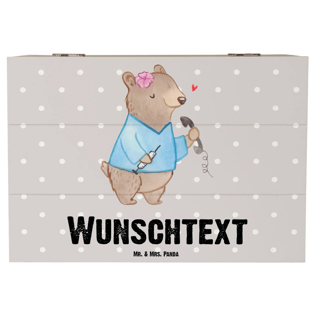 Personalised wooden chest medical assistant Heart Holzkiste mit Namen, Dekokiste mit Namen, Schatzkiste mit Namen, Holzkiste Personalisiert, Kiste Personalisiert, Erinnerungskiste Personalisiert, Dekokiste Personalisiert, Schatulle mit Namen, Schatulle Personalisiert, Erinnerungsbox mit Namen, Truhe Personalisiert, Aufbewahrungsbox Personalisiert, GEschenkdose Personalisiert, Erinnerungsbox Personalisiert, Geschenkbox Personalisiert, Aufbewahrungsbox mit Namen, mit Namen, Kiste mit Namen, Truhe mit Namen, Schatzkiste Personalisiert, Beruf, Firma, Schenken, Mitarbeiter, Arbeitskollege, Danke, Kollegin, Geschenk, Kollege, Rente, Jubiläum, Abschied, Dankeschön, Ausbildung, Arzthelferin, Medizinische Fachangestellte