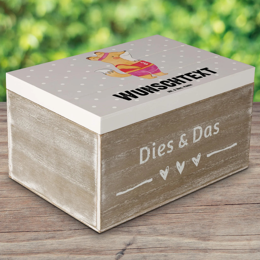 Personalizowane drewniane pudełko nauczycielka wychowania fizycznego Serce Holzkiste mit Namen, Schatulle Personalisiert, Truhe Personalisiert, Kiste mit Namen, Holzkiste Personalisiert, Schatzkiste mit Namen, Geschenkbox Personalisiert, Dekokiste Personalisiert, Aufbewahrungsbox mit Namen, Erinnerungsbox mit Namen, Dekokiste mit Namen, Schatulle mit Namen, Schatzkiste Personalisiert, GEschenkdose Personalisiert, Erinnerungskiste Personalisiert, Aufbewahrungsbox Personalisiert, Kiste Personalisiert, Erinnerungsbox Personalisiert, Truhe mit Namen, mit Namen, Schenken, Ausbildung, Beruf, Firma, Mitarbeiter, Danke, Geschenk, Arbeitskollege, Kollegin, Kollege, Jubiläum, Rente, Dankeschön, Abschied