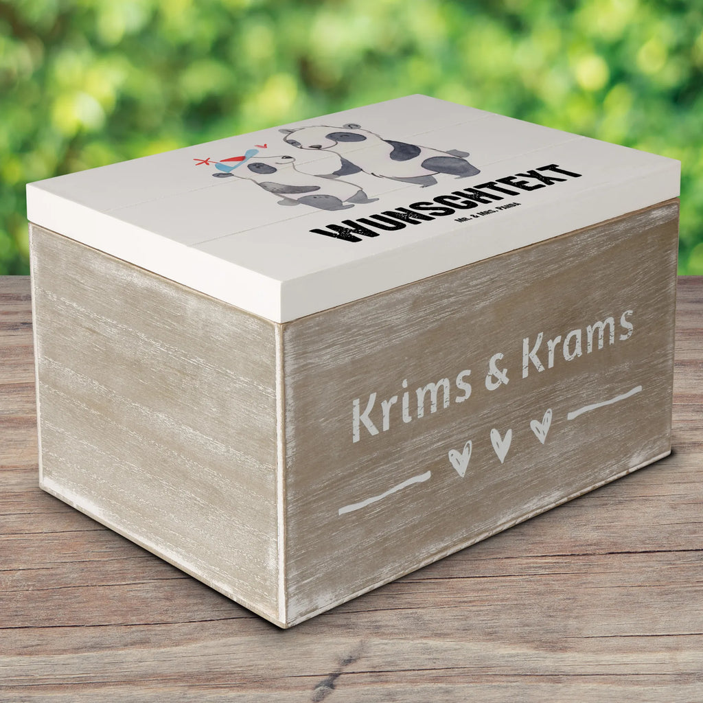 Personalizowane drewniane pudełko Panda Najlepszy kuzyn na świecie Holzkiste mit Namen, Aufbewahrungsbox mit Namen, Erinnerungskiste Personalisiert, Schatulle mit Namen, Erinnerungsbox Personalisiert, Truhe mit Namen, Dekokiste Personalisiert, Truhe Personalisiert, Aufbewahrungsbox Personalisiert, Schatzkiste Personalisiert, GEschenkdose Personalisiert, Schatzkiste mit Namen, Schatulle Personalisiert, Geschenkbox Personalisiert, Kiste mit Namen, Kiste Personalisiert, Dekokiste mit Namen, mit Namen, Holzkiste Personalisiert, Erinnerungsbox mit Namen, Geschenkidee, Geschenk, Schenken, Mitbringsel, Geburtstag, Geburtstagsgeschenk, für, Danke, Dankeschön, Bedanken, Freude machen, Geschenktipp, Familie, Verwandtschaft, Vetter, Sohn von Onkel, Cousine, Kousin, Sohn von Tante, Cousin