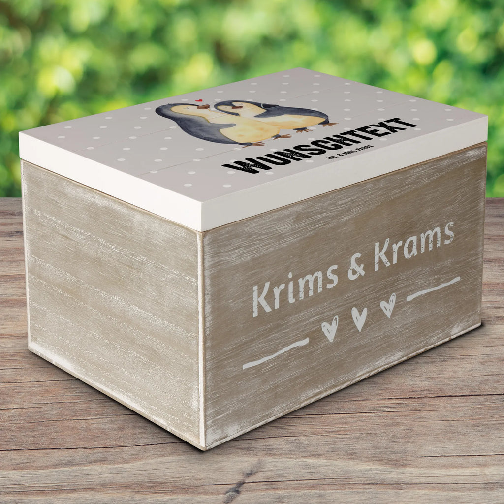 Personalizowane drewniane pudełko pingwin Najlepszy mężczyzna na świecie Erinnerungskiste, Kiste mit Namen, Geschenkbox personalisiert, Dekokiste Personalisiert, Erinnerungskiste Personalisiert, Schatulle mit Namen, Schatzkiste Personalisiert, Truhe mit Namen, Holzkiste mit Namen, Schatulle Personalisiert, Aufbewahrungsbox Personalisiert, Kiste Personalisiert, Erinnerungsbox Personalisiert, Holzkiste Personalisiert, mit Namen, Aufbewahrungsbox mit Namen, GEschenkdose personalisiert, Erinnerungsbox mit Namen, Schatzkiste mit Namen, Truhe Personalisiert, Dekokiste mit Namen, für, Dankeschön, Geschenk, Schenken, Geburtstag, Geburtstagsgeschenk, Geschenkidee, Danke, Bedanken, Mitbringsel, Freude machen, Geschenktipp, Gatte, Lebensgefährte, Ehemann, Kleinigkeit, Liebling, Ehepartner, Partner, Bräutigam, Freund, Mann, Beste, Ehe, Traummann