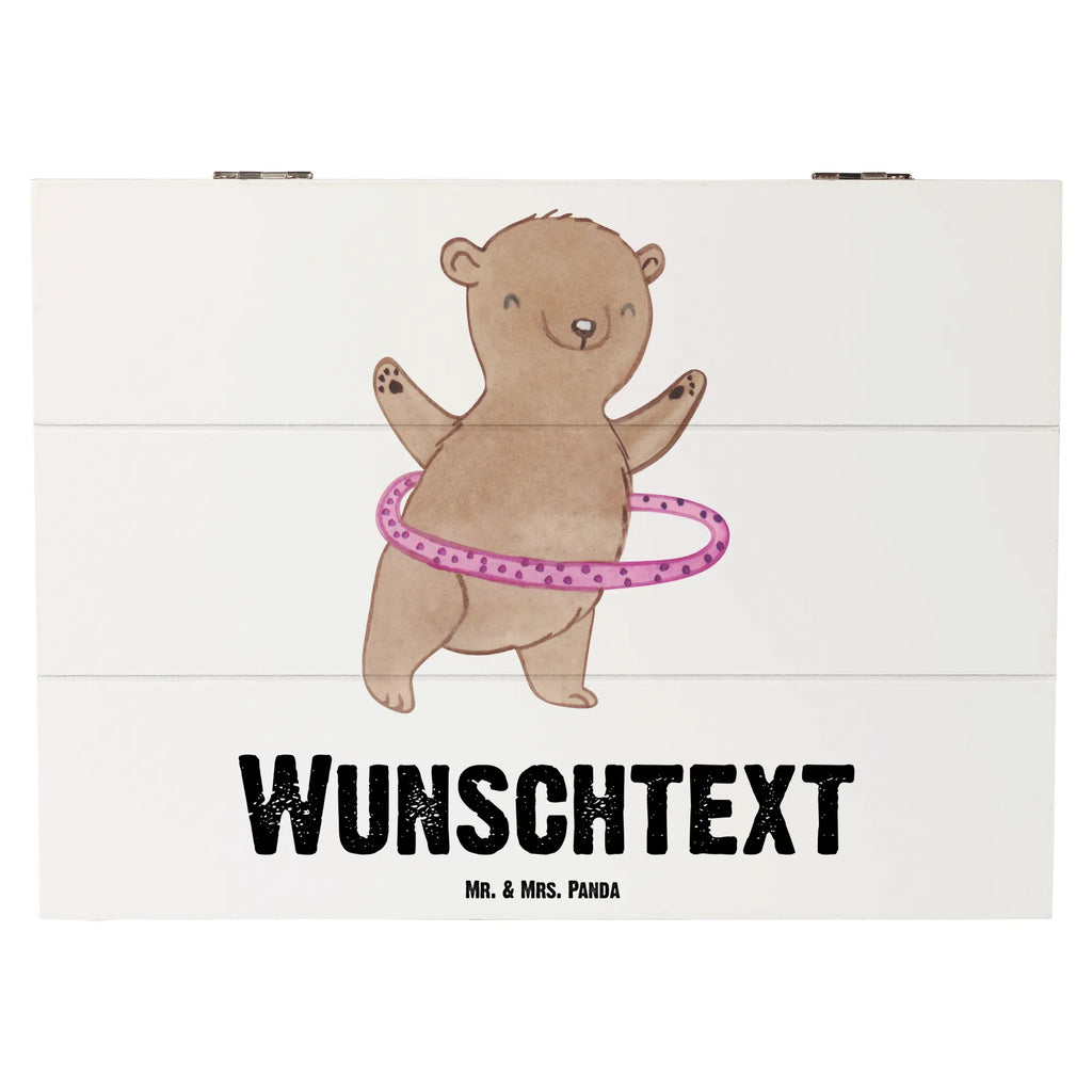 Personalisierte Holzkiste Bär Hula Hoop Aufbewahrungsbox Personalisiert, Truhe Personalisiert, Geschenkbox Personalisiert, Holzkiste mit Namen, Holzkiste Personalisiert, GEschenkdose Personalisiert, Erinnerungsbox Personalisiert, mit Namen, Schatulle Personalisiert, Dekokiste mit Namen, Erinnerungskiste Personalisiert, Schatzkiste mit Namen, Kiste Personalisiert, Aufbewahrungsbox mit Namen, Kiste mit Namen, Schatzkiste Personalisiert, Dekokiste Personalisiert, Erinnerungsbox mit Namen, Schatulle mit Namen, Truhe mit Namen, Geschenk, Schenken, Sport, Sportart, Hobby, Danke, Dankeschön, Auszeichnung, Gewinn, Sportler, Fitness, Hula Hoop, Training