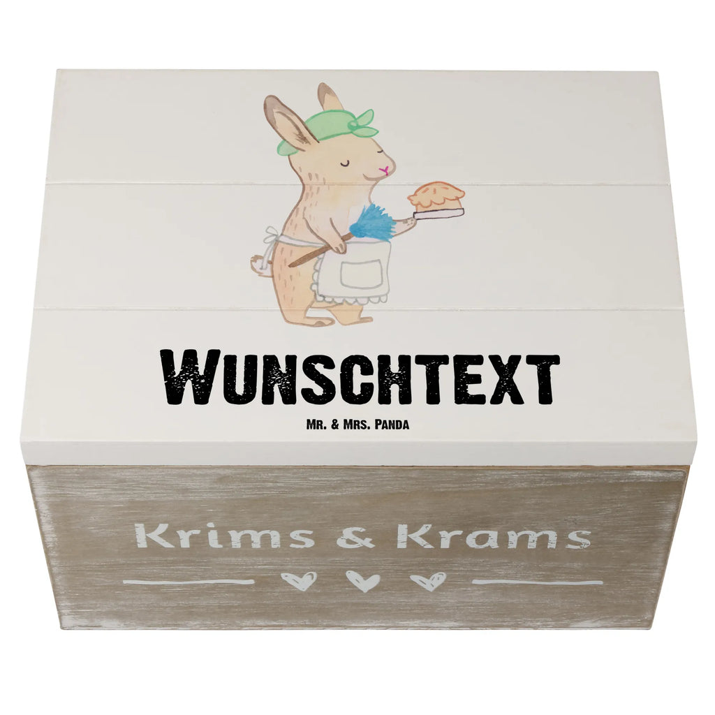 Personalisierte Holzkiste Haushaltshilfe Herz Erinnerungsbox Personalisiert, Schatulle Personalisiert, Holzkiste mit Namen, Aufbewahrungsbox Personalisiert, Geschenkbox Personalisiert, Schatulle mit Namen, Schatzkiste mit Namen, Erinnerungskiste Personalisiert, Erinnerungsbox mit Namen, Aufbewahrungsbox mit Namen, GEschenkdose Personalisiert, Truhe mit Namen, Truhe Personalisiert, Kiste mit Namen, Kiste Personalisiert, Dekokiste Personalisiert, Holzkiste Personalisiert, Dekokiste mit Namen, mit Namen, Schatzkiste Personalisiert, Beruf, Firma, Schenken, Mitarbeiter, Arbeitskollege, Danke, Kollegin, Geschenk, Kollege, Rente, Jubiläum, Abschied, Dankeschön, Ausbildung, Reinigungskraft, Haushaltshilfe, Putzfrau