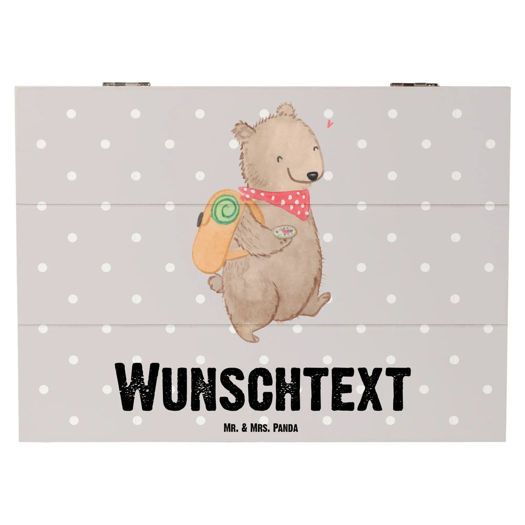 Personalisierte Holzkiste Bär Wandern mit Namen, Schatzkiste Personalisiert, Geschenkbox Personalisiert, Dekokiste mit Namen, Dekokiste Personalisiert, GEschenkdose Personalisiert, Schatulle mit Namen, Schatzkiste mit Namen, Kiste Personalisiert, Kiste mit Namen, Schatulle Personalisiert, Holzkiste mit Namen, Truhe Personalisiert, Erinnerungsbox mit Namen, Erinnerungskiste Personalisiert, Erinnerungsbox Personalisiert, Holzkiste Personalisiert, Truhe mit Namen, Aufbewahrungsbox mit Namen, Aufbewahrungsbox Personalisiert, Geschenk, Schenken, Sport, Sportart, Hobby, Danke, Dankeschön, Auszeichnung, Gewinn, Sportler, Outdoor Sport, Freizeitsport, Spazieren, Bergsteigen, Wandern, Wintertouren, Natur Entdecken