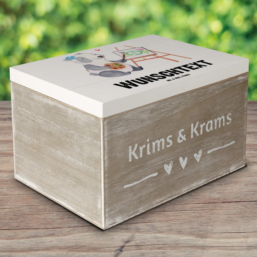 Personalisierte Holzkiste Künstlerin Herz Erinnerungsbox Personalisiert, Schatulle mit Namen, Dekokiste mit Namen, Aufbewahrungsbox mit Namen, Aufbewahrungsbox Personalisiert, GEschenkdose Personalisiert, Kiste mit Namen, Schatzkiste mit Namen, Geschenkbox Personalisiert, Dekokiste Personalisiert, Truhe mit Namen, Schatzkiste Personalisiert, Holzkiste mit Namen, Kiste Personalisiert, Schatulle Personalisiert, Erinnerungsbox mit Namen, mit Namen, Holzkiste Personalisiert, Erinnerungskiste Personalisiert, Truhe Personalisiert, Beruf, Firma, Schenken, Mitarbeiter, Arbeitskollege, Danke, Kollegin, Geschenk, Kollege, Rente, Jubiläum, Abschied, Dankeschön, Ausbildung, Künstlerin, Kunstschule, Galerie Eröffnung, Kunstmalerin, Malerin