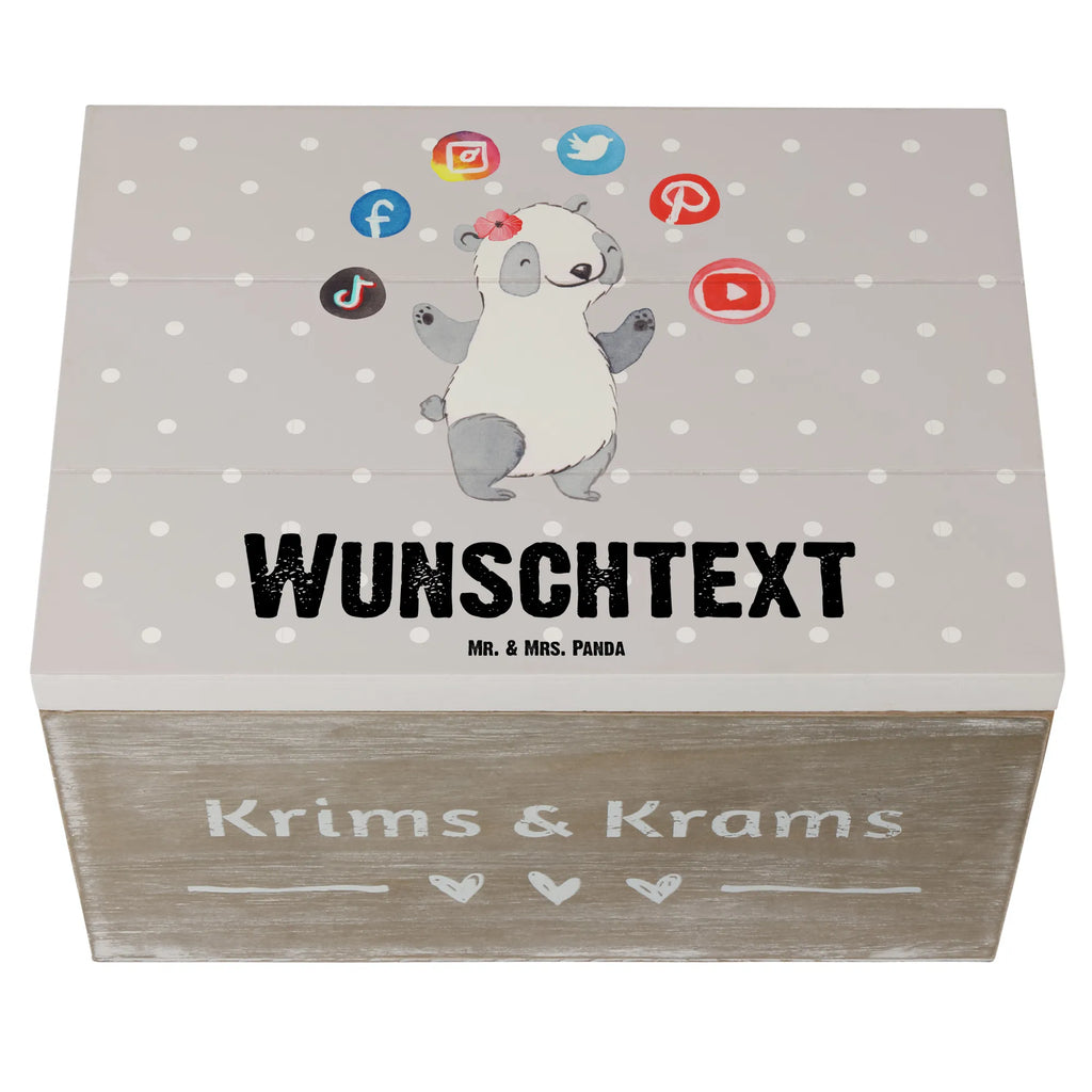 Personalised wooden chest Online Marketing Manager Heart Aufbewahrungsbox Personalisiert, Truhe Personalisiert, Erinnerungskiste Personalisiert, Kiste Personalisiert, Dekokiste Personalisiert, Aufbewahrungsbox mit Namen, Schatzkiste Personalisiert, GEschenkdose Personalisiert, Holzkiste Personalisiert, Schatulle Personalisiert, Dekokiste mit Namen, Erinnerungsbox Personalisiert, Kiste mit Namen, Truhe mit Namen, Erinnerungsbox mit Namen, Geschenkbox Personalisiert, mit Namen, Schatzkiste mit Namen, Holzkiste mit Namen, Schatulle mit Namen, Beruf, Firma, Schenken, Mitarbeiter, Arbeitskollege, Danke, Kollegin, Geschenk, Kollege, Rente, Jubiläum, Abschied, Dankeschön, Ausbildung, Influencer Marketing, Manager, Marketingmanager, Digital Marketing, Online Marketing