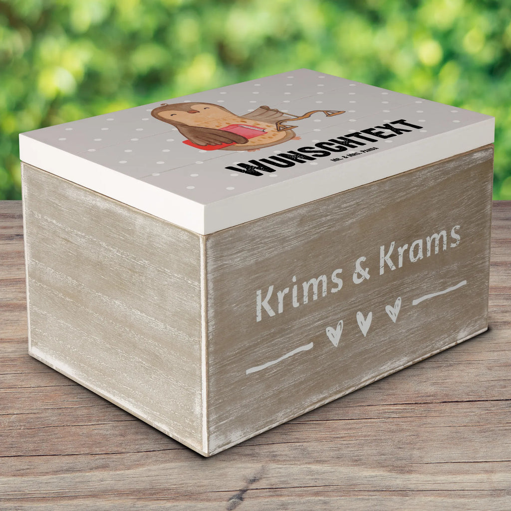 Personalisierte Holzkiste Jurist Herz Erinnerungskiste, Holzkiste Personalisiert, mit Namen, Schatulle Personalisiert, Kiste mit Namen, Aufbewahrungsbox mit Namen, Holzkiste mit Namen, Erinnerungsbox Personalisiert, Aufbewahrungsbox Personalisiert, Truhe mit Namen, Kiste Personalisiert, Erinnerungskiste Personalisiert, Dekokiste mit Namen, GEschenkdose personalisiert, Schatzkiste Personalisiert, Dekokiste Personalisiert, Truhe Personalisiert, Erinnerungsbox mit Namen, Schatulle mit Namen, Schatzkiste mit Namen, Geschenkbox personalisiert, Beruf, Ausbildung, Jubiläum, Abschied, Rente, Kollege, Kollegin, Geschenk, Schenken, Arbeitskollege, Mitarbeiter, Firma, Danke, Dankeschön, Master of laws, Jurastudent, Jura Studium, Staatsexamen, Anwalt, Jurist, Anwaltskanzlei