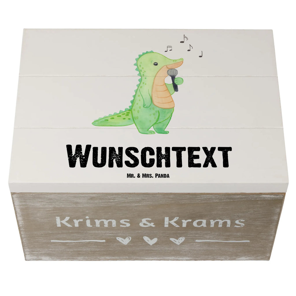 Personalizowane drewniane pudełko krokodyl śpiewać Holzkiste mit Namen, Erinnerungsbox Personalisiert, Schatzkiste Personalisiert, Kiste mit Namen, GEschenkdose Personalisiert, Schatulle Personalisiert, Schatzkiste mit Namen, Dekokiste mit Namen, Dekokiste Personalisiert, Erinnerungskiste Personalisiert, Aufbewahrungsbox Personalisiert, Aufbewahrungsbox mit Namen, Erinnerungsbox mit Namen, Truhe mit Namen, Schatulle mit Namen, Kiste Personalisiert, Truhe Personalisiert, mit Namen, Geschenkbox Personalisiert, Holzkiste Personalisiert, Geschenk, Schenken, Sport, Sportart, Hobby, Danke, Dankeschön, Auszeichnung, Gewinn, Sportler, Gesang, Live Auftritt, Band, Singen, Hobbysänger