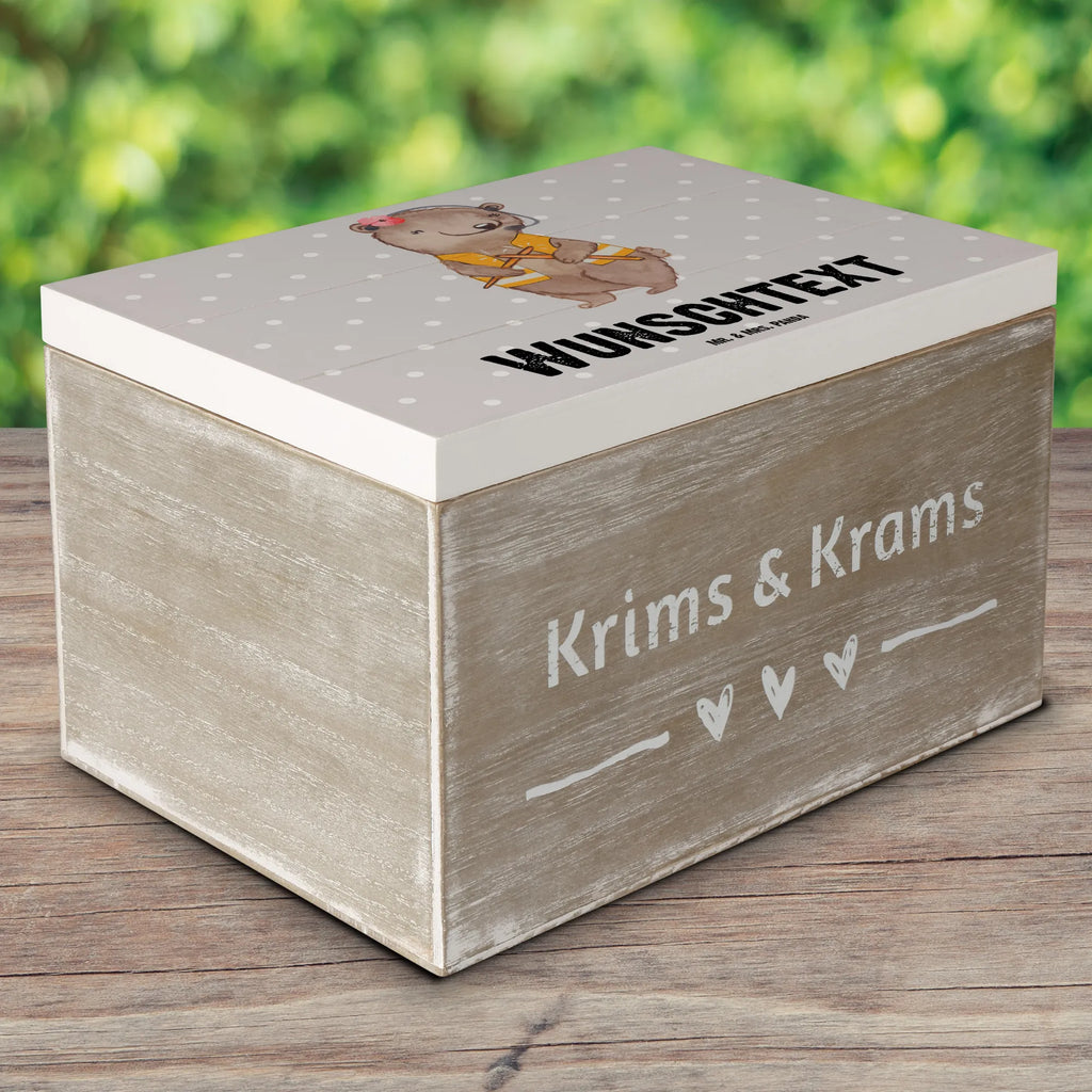 Personalised wooden chest flight attendant heart Holzkiste mit Namen, Schatzkiste Personalisiert, mit Namen, Truhe Personalisiert, Truhe mit Namen, Kiste Personalisiert, Aufbewahrungsbox Personalisiert, Schatzkiste mit Namen, Erinnerungsbox mit Namen, Kiste mit Namen, Schatulle mit Namen, Erinnerungsbox Personalisiert, Aufbewahrungsbox mit Namen, Dekokiste Personalisiert, Schatulle Personalisiert, Holzkiste Personalisiert, Geschenkbox Personalisiert, Dekokiste mit Namen, GEschenkdose Personalisiert, Erinnerungskiste Personalisiert, Beruf, Firma, Schenken, Mitarbeiter, Arbeitskollege, Danke, Kollegin, Geschenk, Kollege, Rente, Jubiläum, Abschied, Dankeschön, Ausbildung, Stewardess, Flugbegleiterin, Flugstewardess, Flight-Attendant