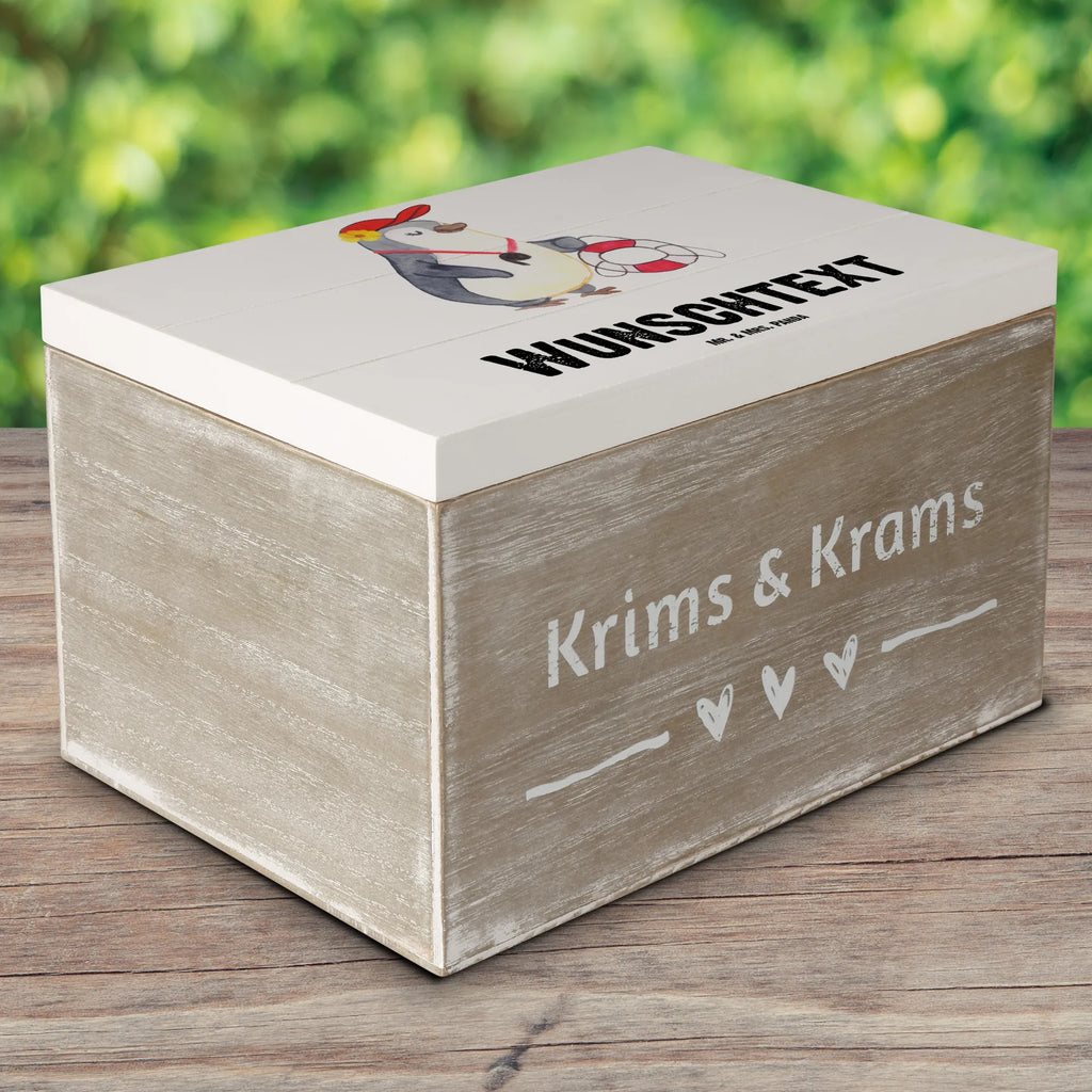 Personalised wooden chest Lifeguard heart Schatulle Personalisiert, Schatulle mit Namen, Erinnerungsbox Personalisiert, Truhe Personalisiert, Aufbewahrungsbox Personalisiert, GEschenkdose Personalisiert, Erinnerungsbox mit Namen, Holzkiste mit Namen, Geschenkbox Personalisiert, mit Namen, Schatzkiste mit Namen, Kiste mit Namen, Kiste Personalisiert, Holzkiste Personalisiert, Truhe mit Namen, Erinnerungskiste Personalisiert, Schatzkiste Personalisiert, Aufbewahrungsbox mit Namen, Dekokiste Personalisiert, Dekokiste mit Namen, Beruf, Firma, Schenken, Mitarbeiter, Arbeitskollege, Danke, Kollegin, Geschenk, Kollege, Rente, Jubiläum, Abschied, Dankeschön, Ausbildung, Rettungsschwimmerin, Schwimmbad, Freibad, Badeanstalt, Schwimmmeisterin, Schwimmschule, Bademeisterin, Schwimmverein