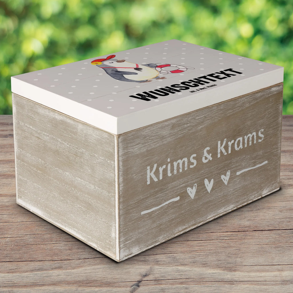 Personalised wooden chest Lifeguard heart Schatulle Personalisiert, Schatulle mit Namen, Erinnerungsbox Personalisiert, Truhe Personalisiert, Aufbewahrungsbox Personalisiert, GEschenkdose Personalisiert, Erinnerungsbox mit Namen, Holzkiste mit Namen, Geschenkbox Personalisiert, mit Namen, Schatzkiste mit Namen, Kiste mit Namen, Kiste Personalisiert, Holzkiste Personalisiert, Truhe mit Namen, Erinnerungskiste Personalisiert, Schatzkiste Personalisiert, Aufbewahrungsbox mit Namen, Dekokiste Personalisiert, Dekokiste mit Namen, Beruf, Firma, Schenken, Mitarbeiter, Arbeitskollege, Danke, Kollegin, Geschenk, Kollege, Rente, Jubiläum, Abschied, Dankeschön, Ausbildung, Rettungsschwimmerin, Schwimmbad, Freibad, Badeanstalt, Schwimmmeisterin, Schwimmschule, Bademeisterin, Schwimmverein