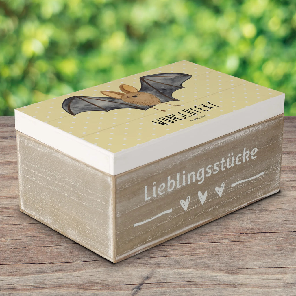 Personalisierte Holzkiste Fledermaus Flügel Erinnerungskiste, Aufbewahrungsbox Personalisiert, Schatulle Personalisiert, Geschenkbox personalisiert, mit Namen, Erinnerungskiste Personalisiert, Truhe mit Namen, Erinnerungsbox mit Namen, Aufbewahrungsbox mit Namen, Dekokiste mit Namen, Schatzkiste mit Namen, Schatulle mit Namen, Dekokiste Personalisiert, Kiste Personalisiert, Erinnerungsbox Personalisiert, GEschenkdose personalisiert, Holzkiste mit Namen, Kiste mit Namen, Schatzkiste Personalisiert, Truhe Personalisiert, Holzkiste Personalisiert, Tiermotive, Gute Laune, lustige Sprüche, Tiere