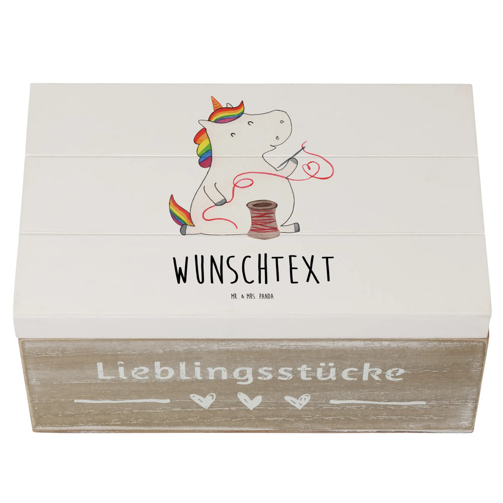 Personalizowane drewniane pudełko Jednorożec krawcowa Dekokiste Personalisiert, Dekokiste mit Namen, Kiste mit Namen, Erinnerungsbox mit Namen, Schatzkiste Personalisiert, GEschenkdose Personalisiert, Aufbewahrungsbox Personalisiert, Truhe Personalisiert, Truhe mit Namen, Schatulle mit Namen, Holzkiste mit Namen, Schatulle Personalisiert, mit Namen, Erinnerungskiste Personalisiert, Erinnerungsbox Personalisiert, Aufbewahrungsbox mit Namen, Holzkiste Personalisiert, Geschenkbox Personalisiert, Kiste Personalisiert, Schatzkiste mit Namen, Unicorn, Einhorn, Einhörner, Einhorn Deko, Häkeln, Freundin, Mädchen, Stricken, Basteln, Nähzimmer, Näherin, Nähen