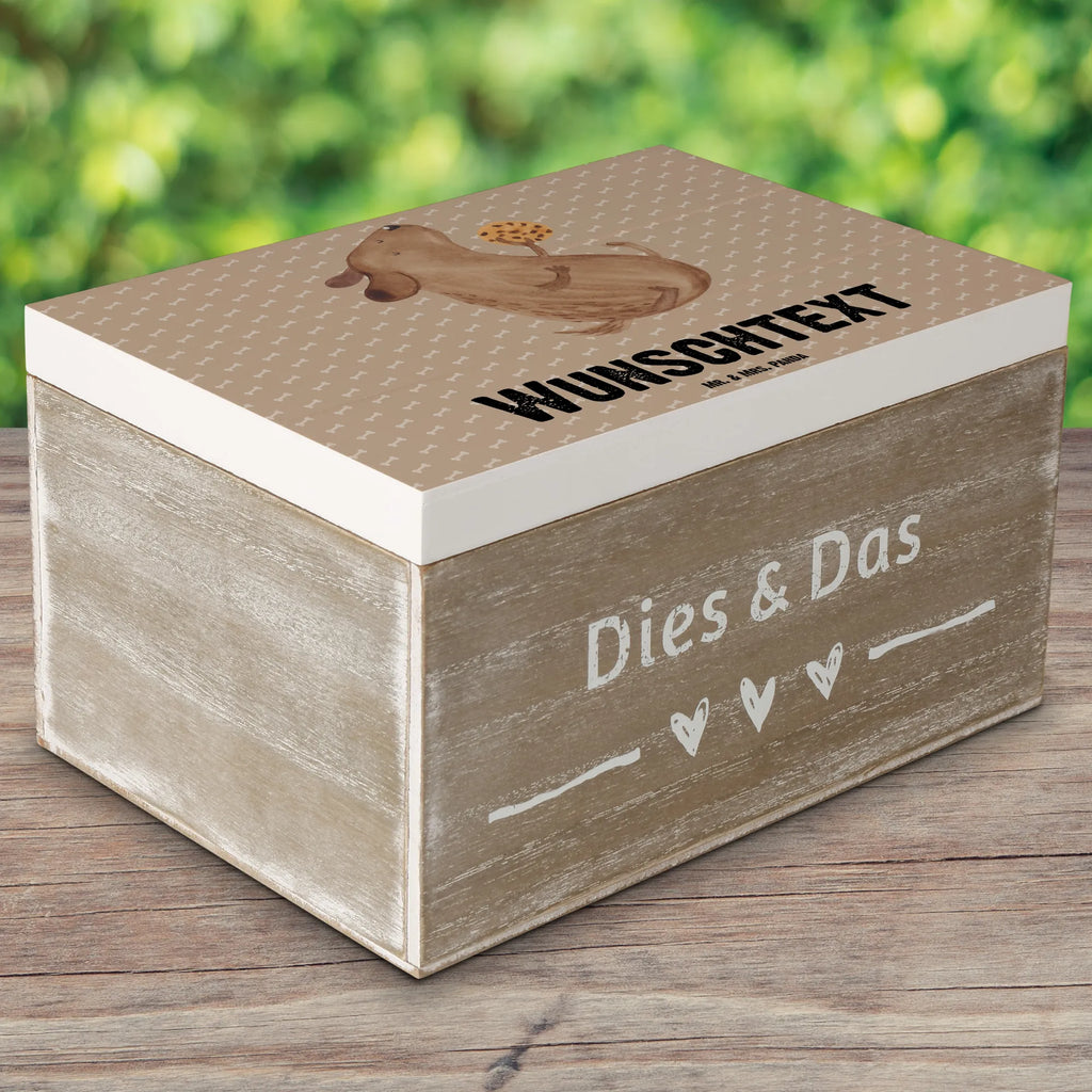 Personalisierte Holzkiste Hund Keks Truhe Personalisiert, Truhe mit Namen, Schatzkiste Personalisiert, Schatulle mit Namen, Kiste mit Namen, Erinnerungsbox Personalisiert, Holzkiste Personalisiert, Schatzkiste mit Namen, Kiste Personalisiert, GEschenkdose Personalisiert, Dekokiste Personalisiert, mit Namen, Aufbewahrungsbox Personalisiert, Geschenkbox Personalisiert, Aufbewahrungsbox mit Namen, Erinnerungskiste Personalisiert, Schatulle Personalisiert, Dekokiste mit Namen, Holzkiste mit Namen, Erinnerungsbox mit Namen, Sprüche, Hund, Hunderasse, Hundebesitzer, Hundemotiv, Haustier, Tierliebhaber, Hundekekse, Leckerli, Hundeleckerli, Hundesnacks