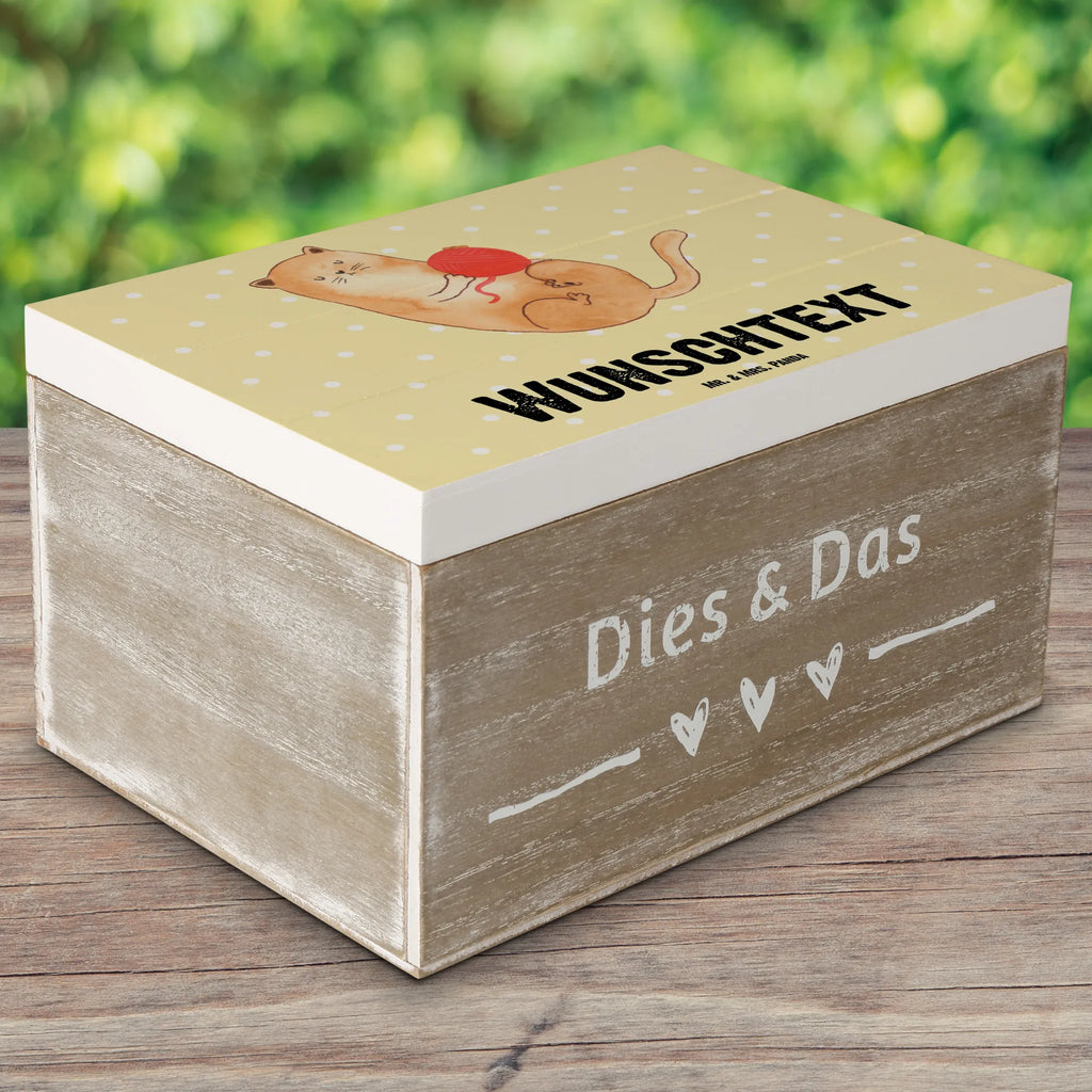 Personalizowane drewniane pudełko kot wełna Schatzkiste mit Namen, Erinnerungsbox Personalisiert, Holzkiste mit Namen, Aufbewahrungsbox mit Namen, Truhe mit Namen, Dekokiste mit Namen, Dekokiste Personalisiert, Kiste Personalisiert, Truhe Personalisiert, Schatzkiste Personalisiert, Erinnerungsbox mit Namen, Schatulle mit Namen, GEschenkdose Personalisiert, Schatulle Personalisiert, Geschenkbox Personalisiert, Erinnerungskiste Personalisiert, mit Namen, Aufbewahrungsbox Personalisiert, Kiste mit Namen, Holzkiste Personalisiert, Katzenliebhaber, Katze, Katzenprodukte, Katzenaccessoires, Katzendeko, Katzenliebhaberprodukte, Katzenfan, Katzenmotiv, Katzenartikel, Katzenfreund, Katzensouvenirs, Katzenmotive, Katzen, Cat, Wolle, Katzenhalter, Spielen, Spiel, Mietze, Katzenbesitzerin, Kater, Cats, Verspielt, Wollknäuel, Haustier