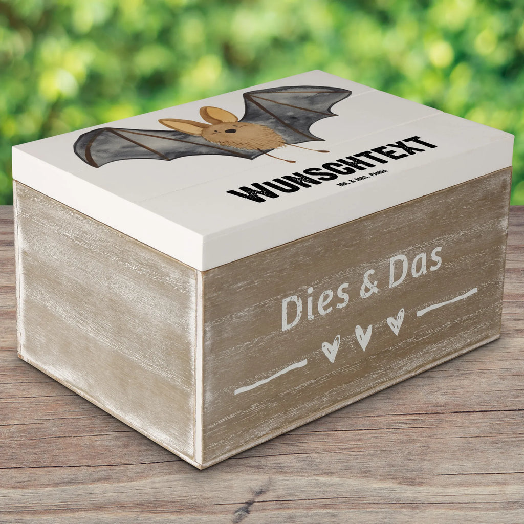 Personalisierte Holzkiste Fledermaus Flügel Erinnerungskiste, Aufbewahrungsbox Personalisiert, Schatulle Personalisiert, Geschenkbox personalisiert, mit Namen, Erinnerungskiste Personalisiert, Truhe mit Namen, Erinnerungsbox mit Namen, Aufbewahrungsbox mit Namen, Dekokiste mit Namen, Schatzkiste mit Namen, Schatulle mit Namen, Dekokiste Personalisiert, Kiste Personalisiert, Erinnerungsbox Personalisiert, GEschenkdose personalisiert, Holzkiste mit Namen, Kiste mit Namen, Schatzkiste Personalisiert, Truhe Personalisiert, Holzkiste Personalisiert, Tiermotive, Gute Laune, lustige Sprüche, Tiere