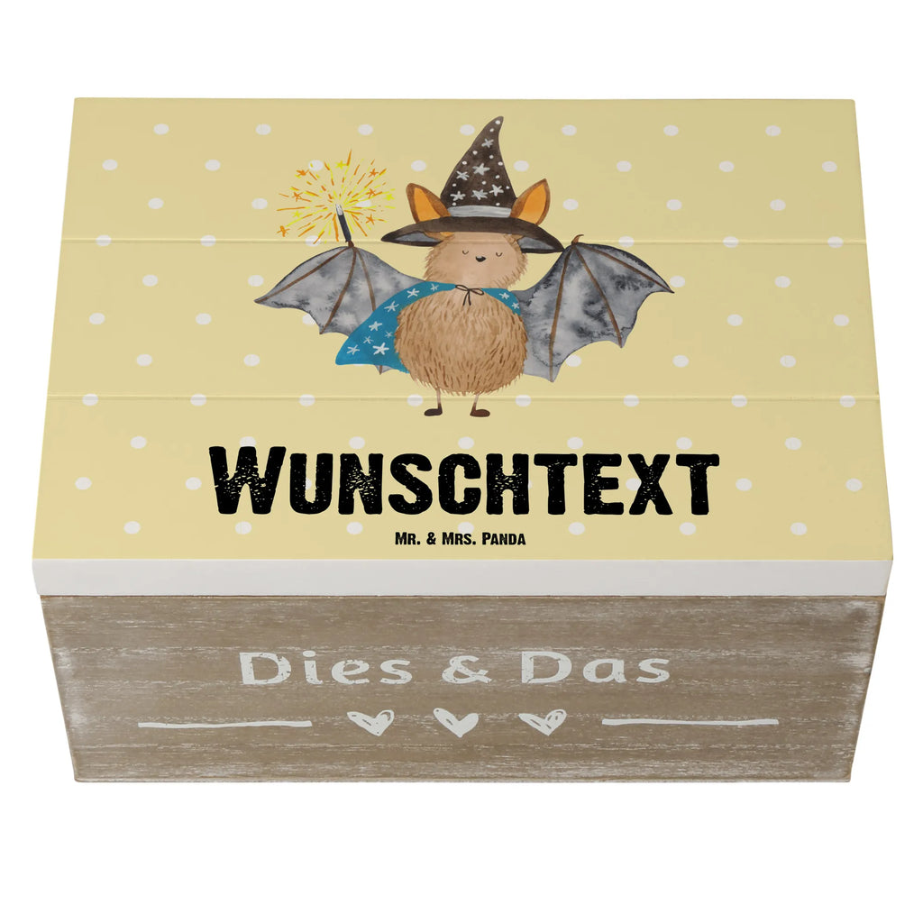 Personalisierte Holzkiste Fledermaus Zauberer Dekokiste mit Namen, Kiste mit Namen, Truhe mit Namen, Schatzkiste mit Namen, Holzkiste Personalisiert, Geschenkbox Personalisiert, Erinnerungsbox Personalisiert, Holzkiste mit Namen, Schatulle mit Namen, Schatzkiste Personalisiert, Dekokiste Personalisiert, Aufbewahrungsbox Personalisiert, Kiste Personalisiert, Erinnerungsbox mit Namen, Schatulle Personalisiert, GEschenkdose Personalisiert, mit Namen, Erinnerungskiste Personalisiert, Aufbewahrungsbox mit Namen, Truhe Personalisiert, Lustige Sprüche, Tiere, Tiermotive, Gute Laune, Reinsteigern, Fledermäuse, Fledermaus, Magier, Frauen, Zauberer