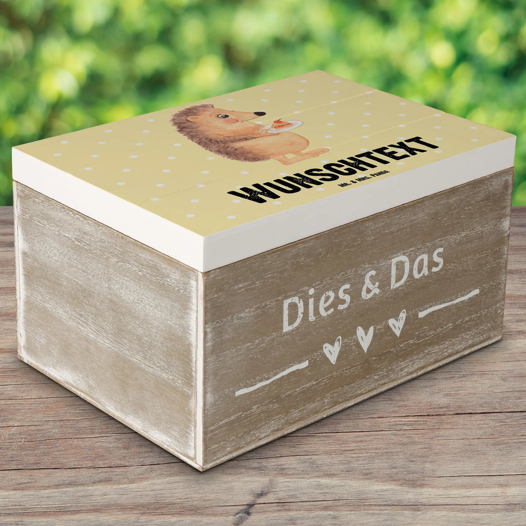 Personalizowane drewniane pudełko jeż kawałek ciasta Kiste Personalisiert, Aufbewahrungsbox mit Namen, Holzkiste mit Namen, mit Namen, Schatzkiste mit Namen, Truhe mit Namen, Truhe Personalisiert, Erinnerungsbox mit Namen, Erinnerungskiste Personalisiert, Kiste mit Namen, GEschenkdose Personalisiert, Erinnerungsbox Personalisiert, Schatulle mit Namen, Aufbewahrungsbox Personalisiert, Schatzkiste Personalisiert, Geschenkbox Personalisiert, Dekokiste Personalisiert, Schatulle Personalisiert, Dekokiste mit Namen, Holzkiste Personalisiert, Lustige Sprüche, Tiere, Tiermotive, Gute Laune, Kuchen, Igel, Backen Geschenk, Torte, Kuchen Backen, Geburtstagskuchen, Essen Spruch, Einladung Party