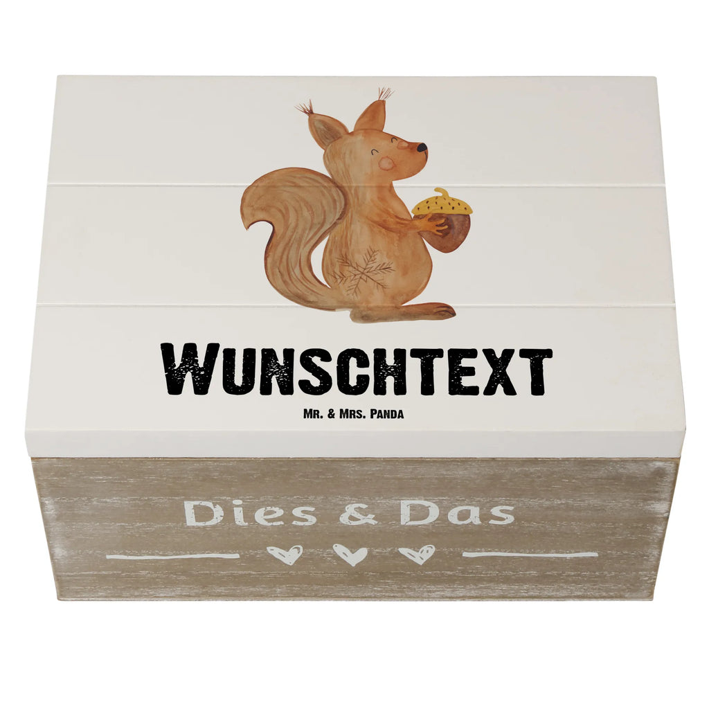 Personalisierte Holzkiste Eichhörnchen Weihnachten Truhe Personalisiert, Schatulle Personalisiert, Schatulle mit Namen, Geschenkbox Personalisiert, Truhe mit Namen, Dekokiste Personalisiert, Schatzkiste mit Namen, Holzkiste mit Namen, Erinnerungskiste Personalisiert, Erinnerungsbox Personalisiert, Schatzkiste Personalisiert, Aufbewahrungsbox Personalisiert, GEschenkdose Personalisiert, Kiste Personalisiert, Erinnerungsbox mit Namen, Dekokiste mit Namen, Aufbewahrungsbox mit Namen, Kiste mit Namen, Holzkiste Personalisiert, mit Namen, Weihnachten, Winter, Weihnachtsdeko, Nikolaus, Advent, Heiligabend, Wintermotiv, Weihnachtsgruß, Frohe Weihnachten, Vogel, Neujahr, Guten Rutsch, Frohes Neues Jahr, Weihnachtsmotiv