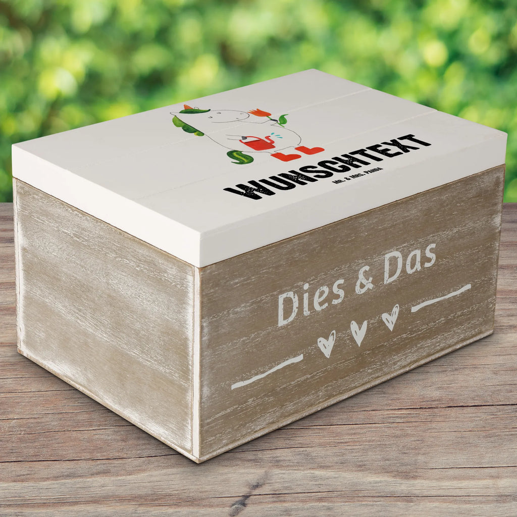 Personalizowane drewniane pudełko jednorożec ogrodnik Geschenkbox Personalisiert, Erinnerungskiste Personalisiert, Aufbewahrungsbox Personalisiert, Kiste mit Namen, Schatzkiste Personalisiert, mit Namen, Truhe mit Namen, Dekokiste Personalisiert, Erinnerungsbox Personalisiert, Truhe Personalisiert, Dekokiste mit Namen, Schatzkiste mit Namen, Erinnerungsbox mit Namen, Holzkiste Personalisiert, Holzkiste mit Namen, Aufbewahrungsbox mit Namen, Schatulle mit Namen, Kiste Personalisiert, GEschenkdose Personalisiert, Schatulle Personalisiert, Unicorn, Einhorn, Einhörner, Einhorn Deko, Freundin, Freude, Garten, Lebenslust, Blume, Stiefel, Gießkanne, Luftballon, Giesskanne