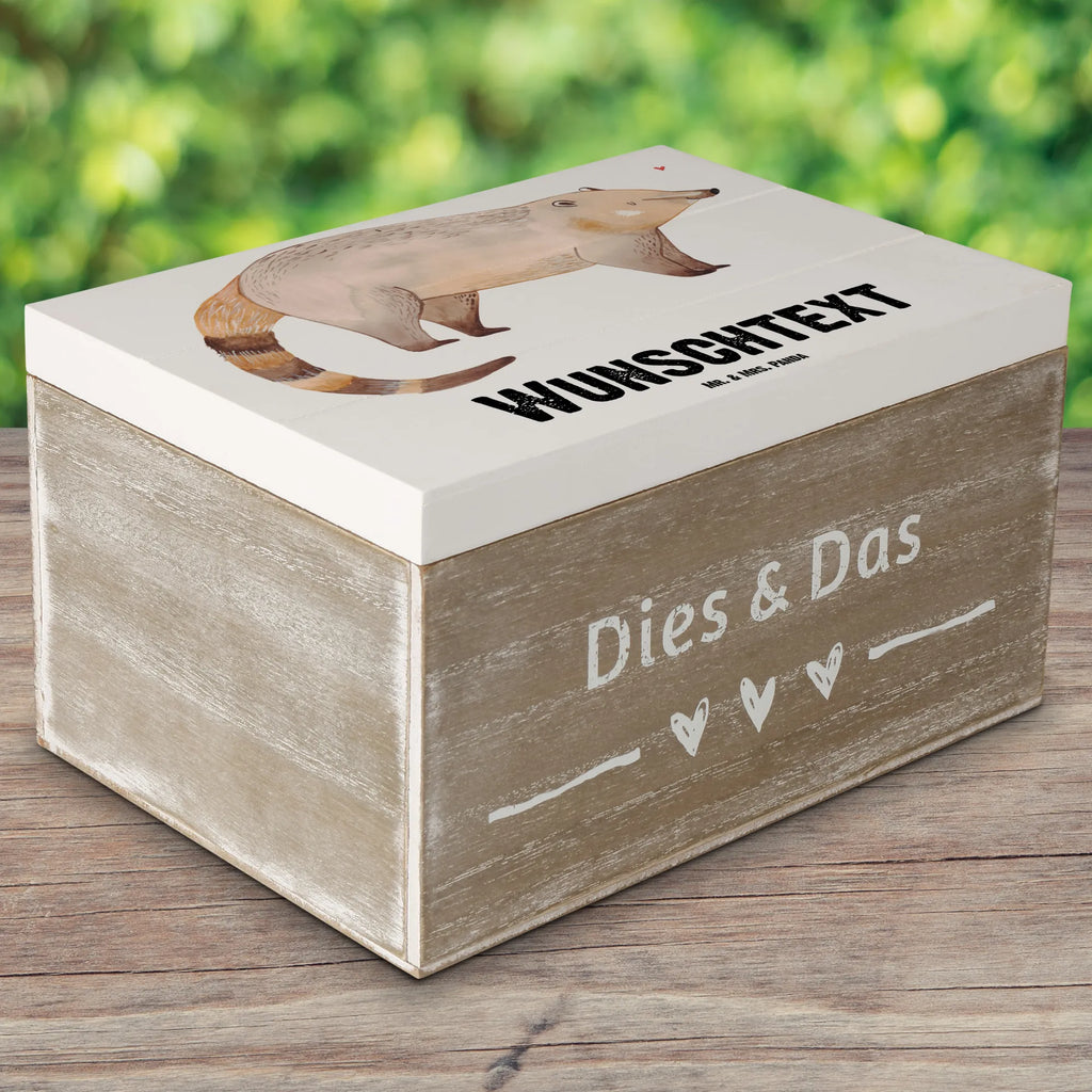 Personalizowane drewniane pudełko Koati mit Namen, Schatzkiste Personalisiert, Holzkiste Personalisiert, Aufbewahrungsbox mit Namen, Schatzkiste mit Namen, Holzkiste mit Namen, Dekokiste Personalisiert, Erinnerungsbox Personalisiert, Erinnerungsbox mit Namen, Kiste Personalisiert, Dekokiste mit Namen, Schatulle mit Namen, Aufbewahrungsbox Personalisiert, Truhe Personalisiert, GEschenkdose Personalisiert, Geschenkbox Personalisiert, Truhe mit Namen, Kiste mit Namen, Erinnerungskiste Personalisiert, Schatulle Personalisiert, Lustige Sprüche, Tiere, Tiermotive, Gute Laune, Rüsselbär, Bär, Nasenbär, Nasenbären