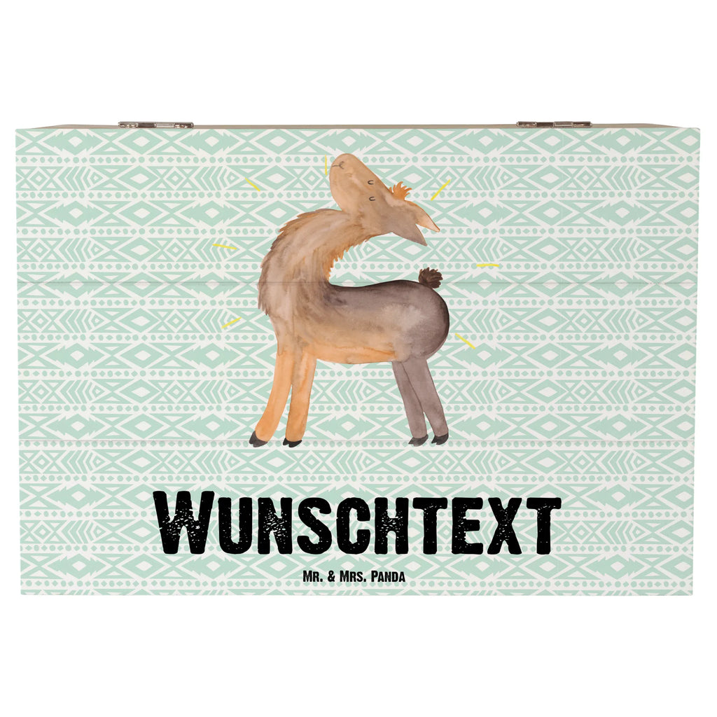 Personalisierte Holzkiste Lama Stolz Kiste Personalisiert, Aufbewahrungsbox mit Namen, Erinnerungskiste Personalisiert, Erinnerungsbox mit Namen, Erinnerungskiste, Schatulle Personalisiert, Dekokiste mit Namen, Kiste mit Namen, Holzkiste mit Namen, Geschenkbox personalisiert, Schatulle mit Namen, mit Namen, Holzkiste Personalisiert, Schatzkiste Personalisiert, Truhe mit Namen, Schatzkiste mit Namen, Dekokiste Personalisiert, Truhe Personalisiert, GEschenkdose personalisiert, Aufbewahrungsbox Personalisiert, Erinnerungsbox Personalisiert, Lama, Alpaka, Neustart, Hippie, Außenseiter, Anders, stolz, Freundinnen, Lamas, Familie, Freundin, Family, Kumpel, beste Freundin