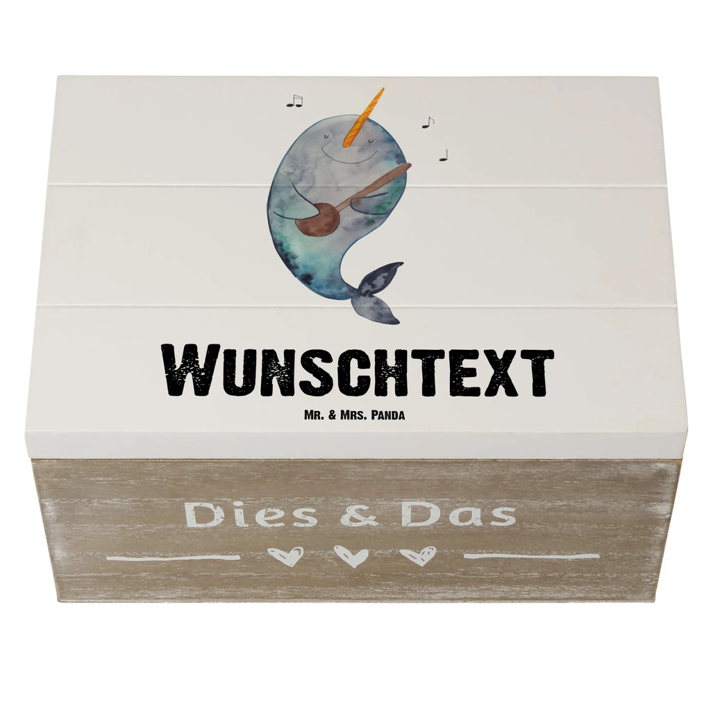 Personalisierte Holzkiste Narwal Gitarre Kiste Personalisiert, Schatzkiste mit Namen, Schatulle mit Namen, Erinnerungskiste, Schatulle Personalisiert, Holzkiste mit Namen, Erinnerungskiste Personalisiert, Dekokiste mit Namen, Dekokiste Personalisiert, Schatzkiste Personalisiert, Erinnerungsbox Personalisiert, GEschenkdose personalisiert, Truhe mit Namen, Truhe Personalisiert, Erinnerungsbox mit Namen, Geschenkbox personalisiert, Kiste mit Namen, mit Namen, Aufbewahrungsbox Personalisiert, Aufbewahrungsbox mit Namen, Holzkiste Personalisiert, Meerestiere, Meer, Urlaub, Gitarre, Gespräche, Wal, Narwal, Tanzen, Frust, Probleme, Problemlösung