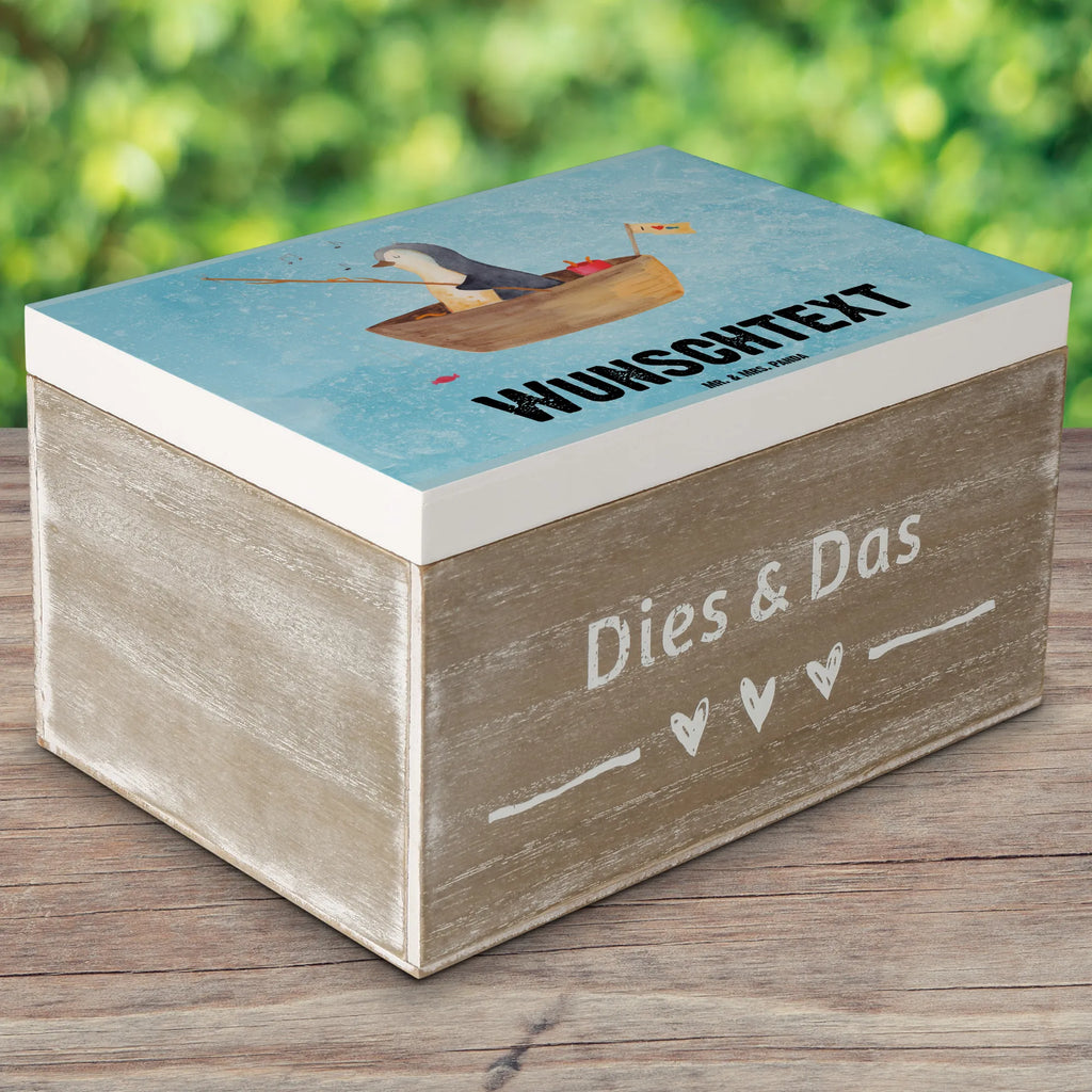 Personalizowane drewniane pudełko pingwin łódka wędkarska Geschenkbox Personalisiert, Aufbewahrungsbox mit Namen, mit Namen, Truhe Personalisiert, Kiste Personalisiert, Erinnerungskiste Personalisiert, Truhe mit Namen, GEschenkdose Personalisiert, Dekokiste Personalisiert, Schatulle mit Namen, Kiste mit Namen, Schatulle Personalisiert, Aufbewahrungsbox Personalisiert, Holzkiste mit Namen, Holzkiste Personalisiert, Erinnerungsbox Personalisiert, Schatzkiste mit Namen, Dekokiste mit Namen, Schatzkiste Personalisiert, Erinnerungsbox mit Namen, Pinguin, Geschenkidee Liebeskummer, Genießen, Pinguine, Neuanfang, Motivation, Leben, Neustart, Angelboot, Boot, Lebenslust, Scheidung, Angeln, Trennung